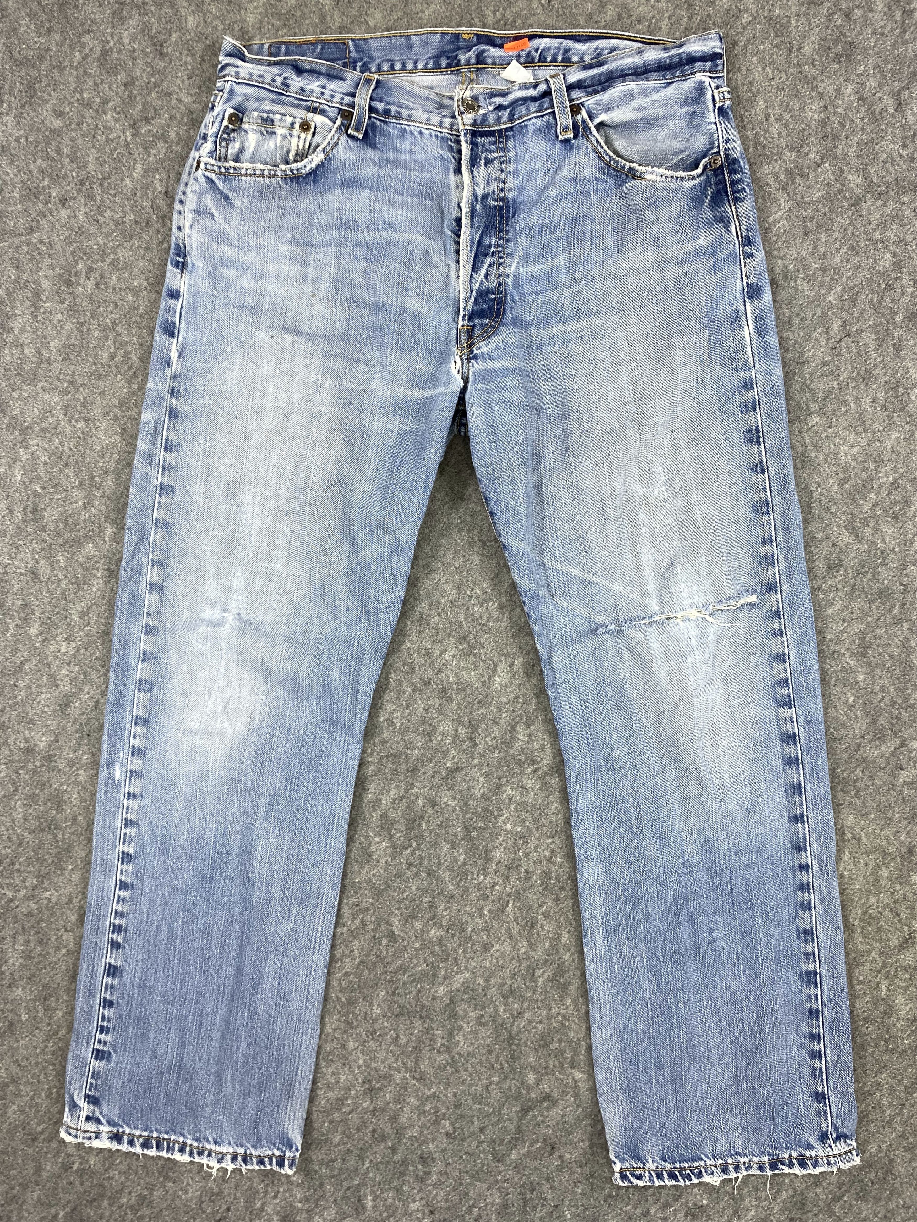 Levi's Mid Blue Distressed Vintage Levi's 501 36x30 Denim -JN1158 Size US 36 / EU 52 - 1 Thumbnail
