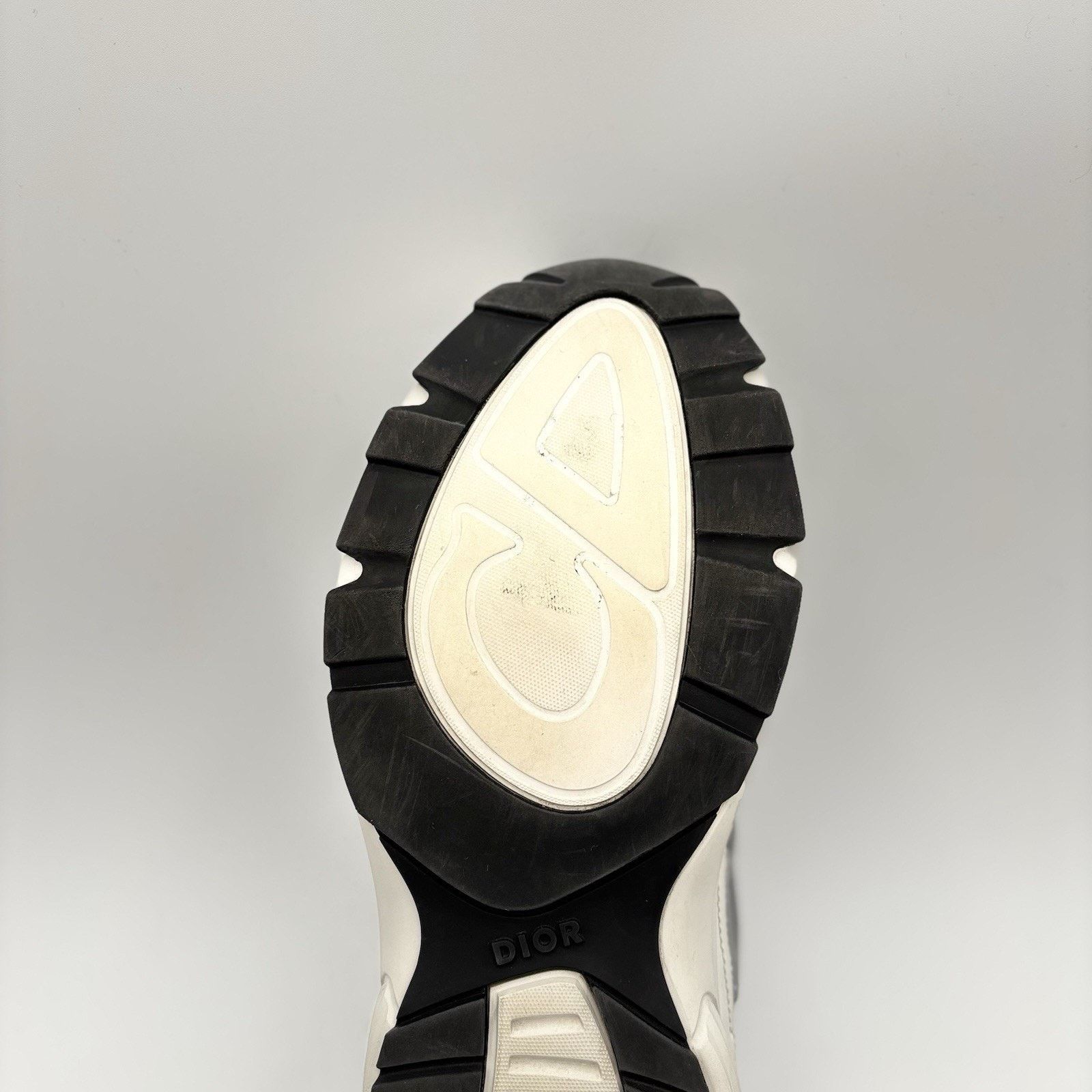 Dior Dior B30 Reflective Sneaker ' White Blue ' | GREAT CONDITION Size US 9 / EU 42 - 10 Thumbnail