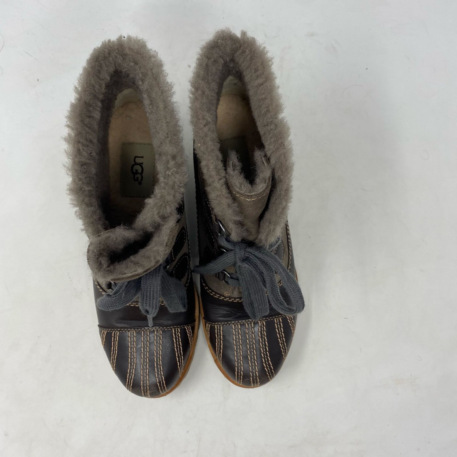 Ugg UGG Alasdair Waterproof Suede Wedge Booties Women Size 7.5 Size US 7.5 / IT 37.5 - 4 Thumbnail