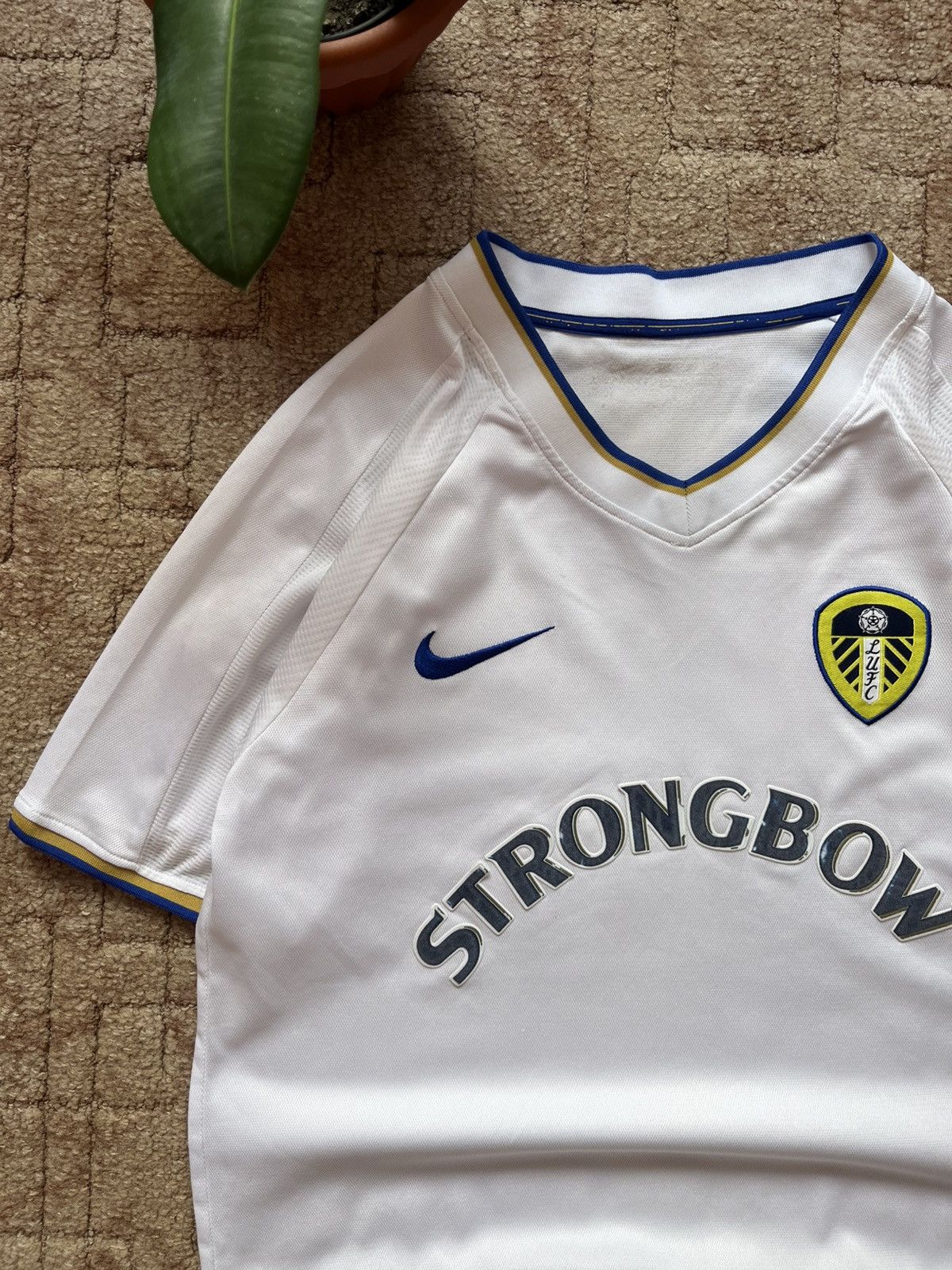 Nike Leeds United 2000/01 Home Nike Soccer Jersey Football Shirt Size US S / EU 44-46 / 1 - 2 Thumbnail