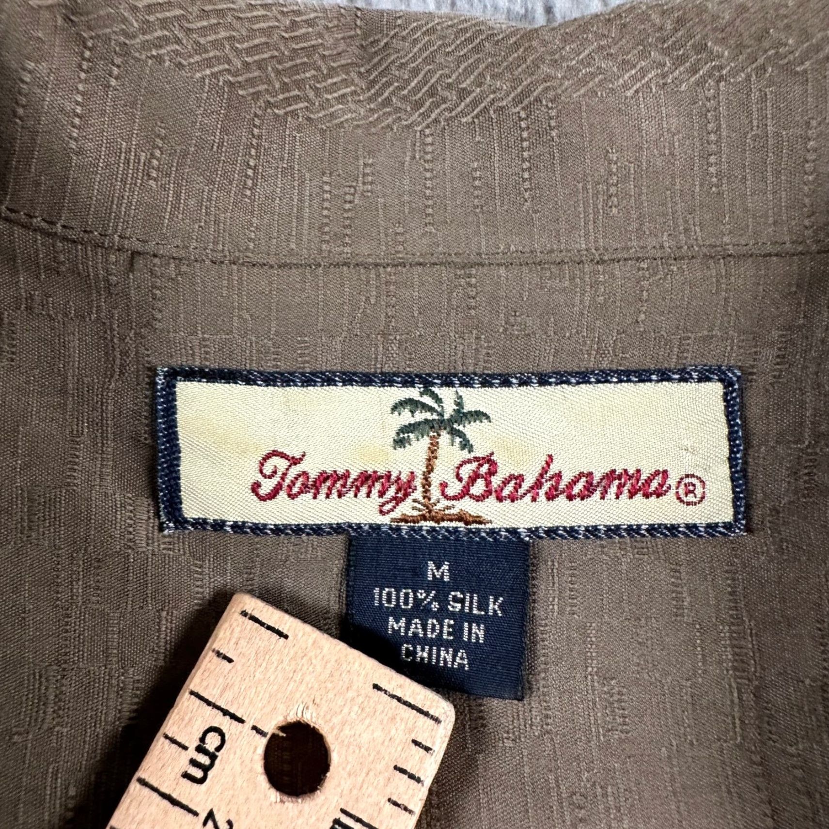 Tommy Bahama Tommy Bahama Shirt Mens M Brown Silk Embroidered Back Camp Golf Embroidered Back Button-Up Casual Shirt Size US M / EU 48-50 / 2 - 4 Thumbnail