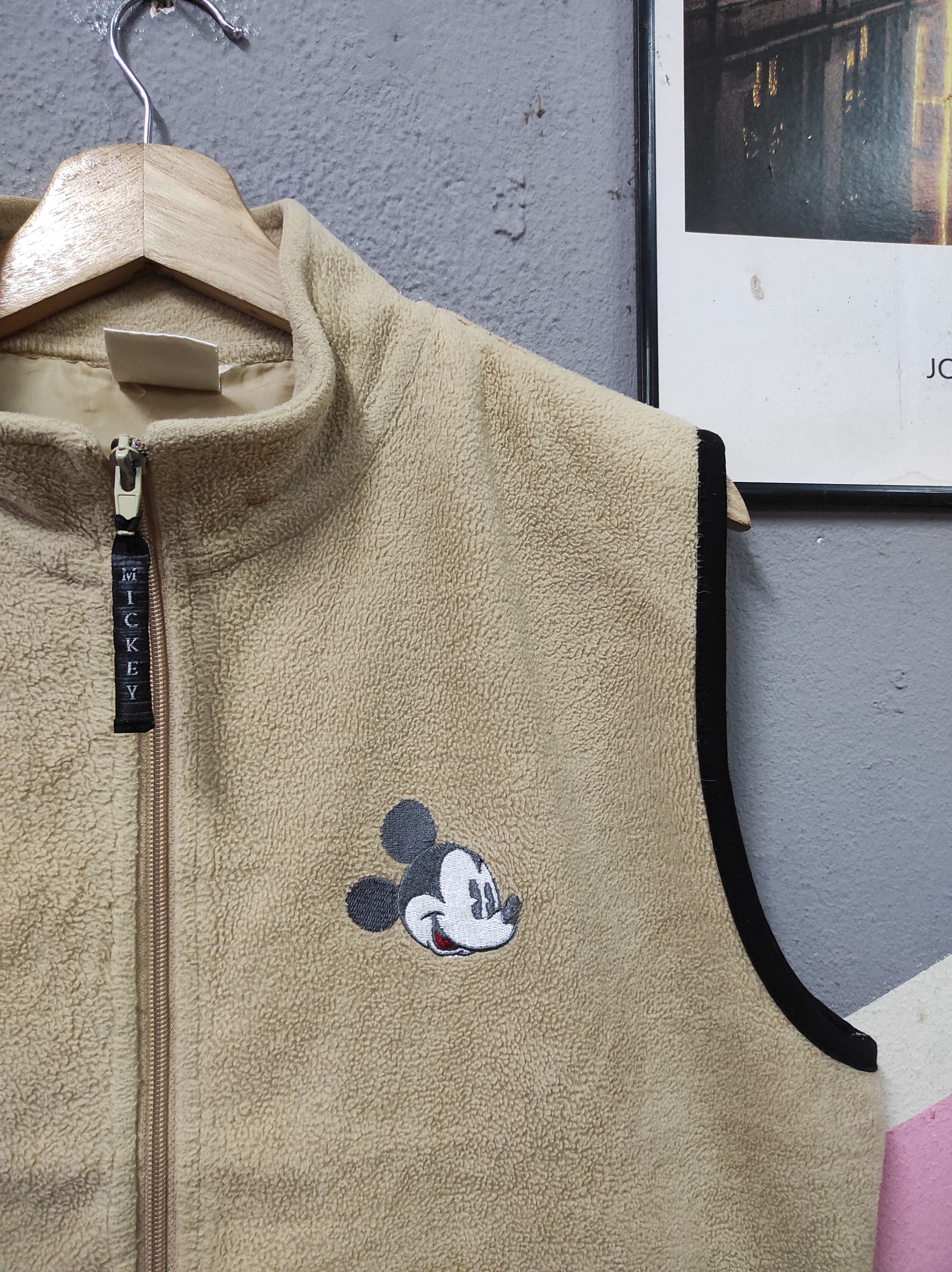 Japanese Brand × Mickey Mouse × Vintage MICKEY & CO MICKEY MOUSE EMBROIDERY VEST JACKET SLEEVELESS Size US M / EU 48-50 / 2 - 4 Thumbnail