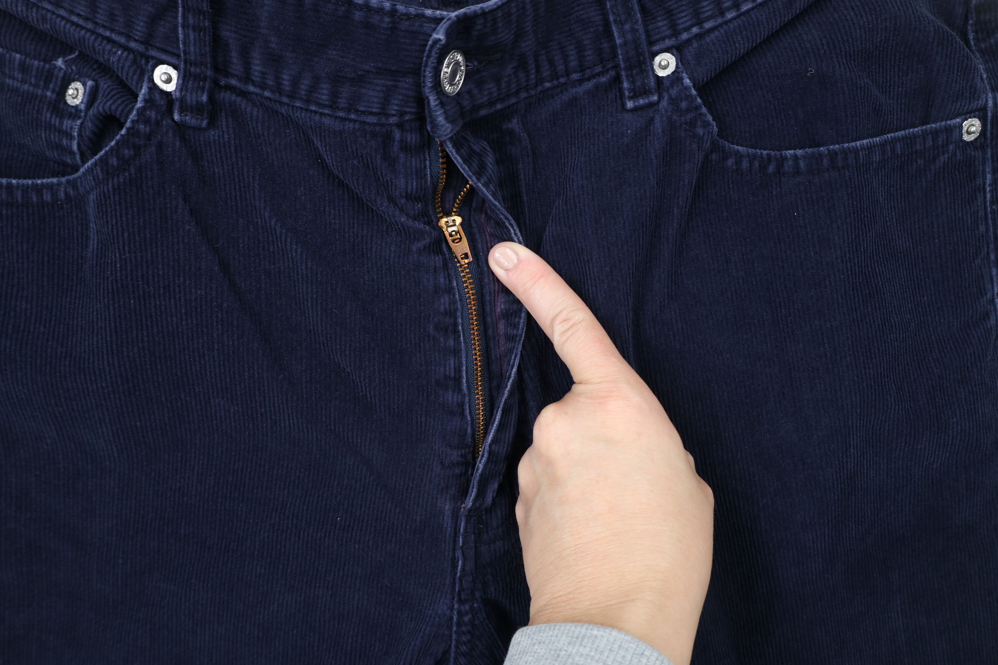 Levi's × Vintage Vintage Y2K 2002 Levis 505 Straight Leg Corduroy Pants Size US 36 / EU 52 - 8 Thumbnail