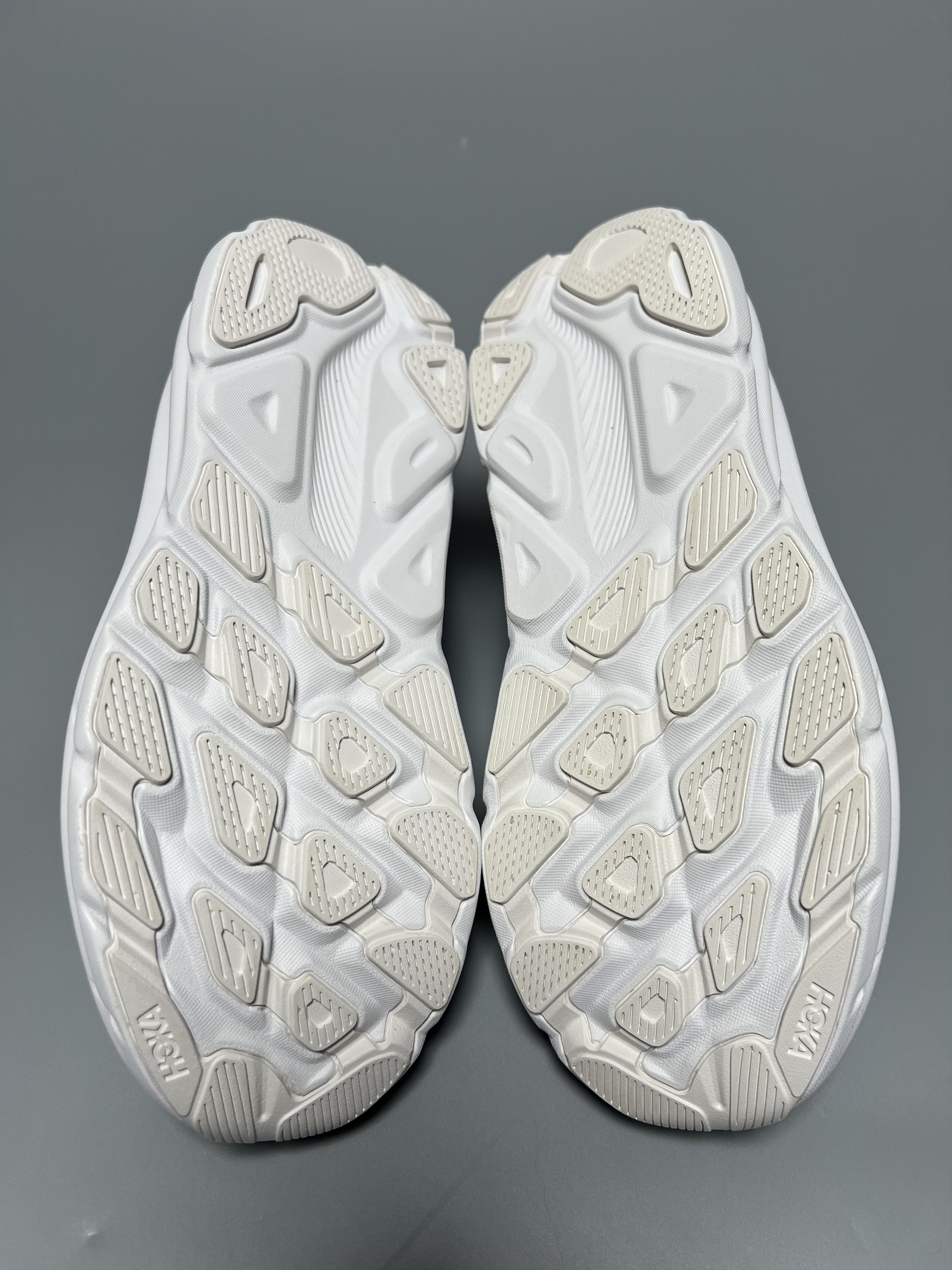 Hoka 7.5D Hoka One One Clifton 9 Wide Running Shoes Walking Gym Size US 7.5 / IT 37.5 - 6 Thumbnail