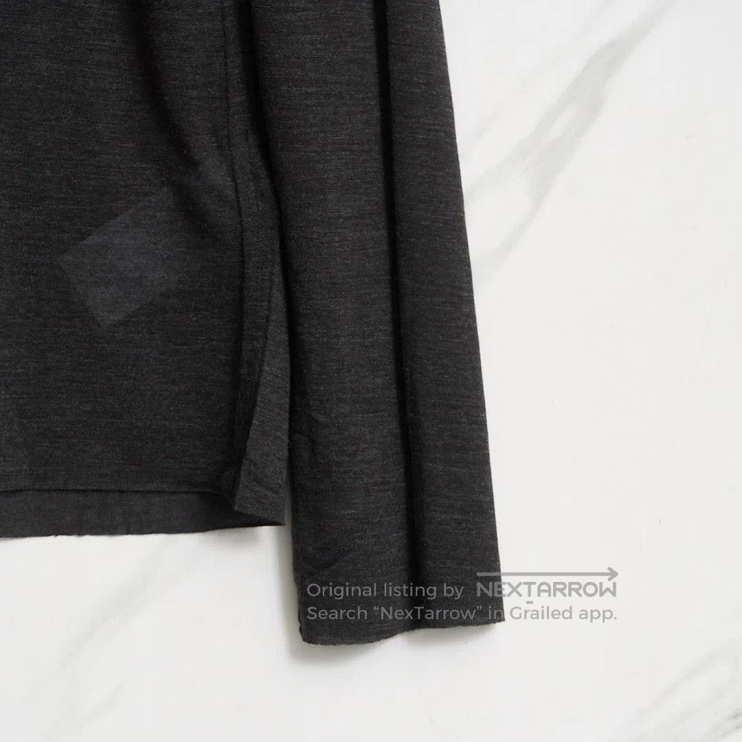 Dolce & Gabbana Dolce&Gabbana Men's Solid Long-Sleeve T-Shirt. Size US S / EU 44-46 / 1 - 7 Thumbnail
