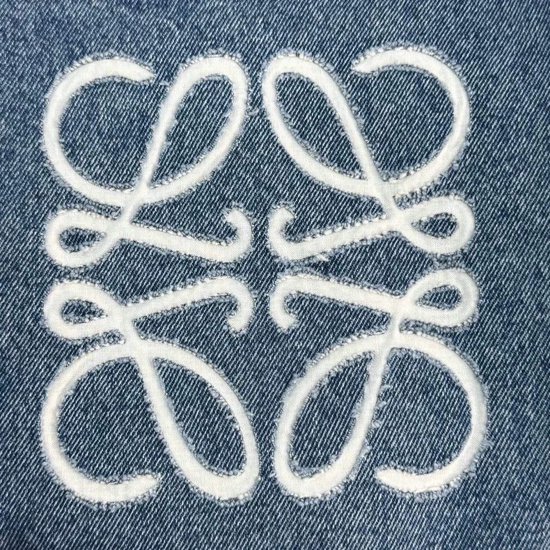 Loewe LOEWE Blue washed knee logo jeans Size 42" / US 20 - 8 Thumbnail