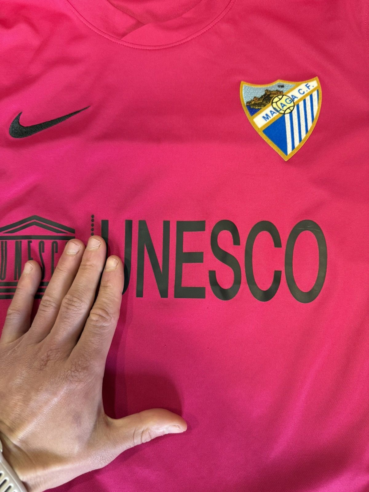 Nike Nike Malaga 2011 2012 Away Jersey Apono 10 Pink UNESCO LFP S Size US S / EU 44-46 / 1 - 22 Thumbnail