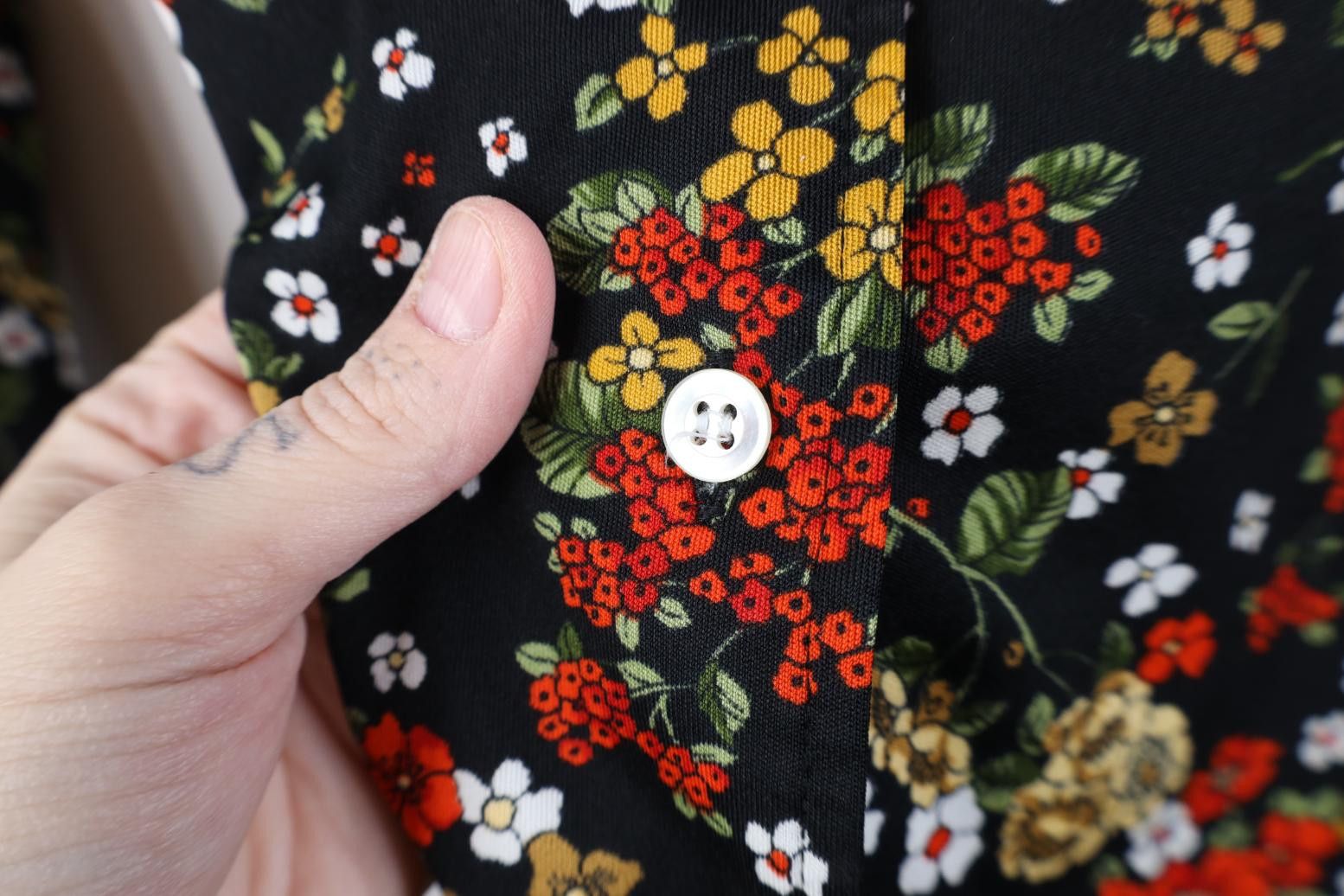 Vintage Vintage 60s 70s Mid Century Modern MCM Flower Button Shirt Size M / US 6-8 / IT 42-44 - 4 Thumbnail