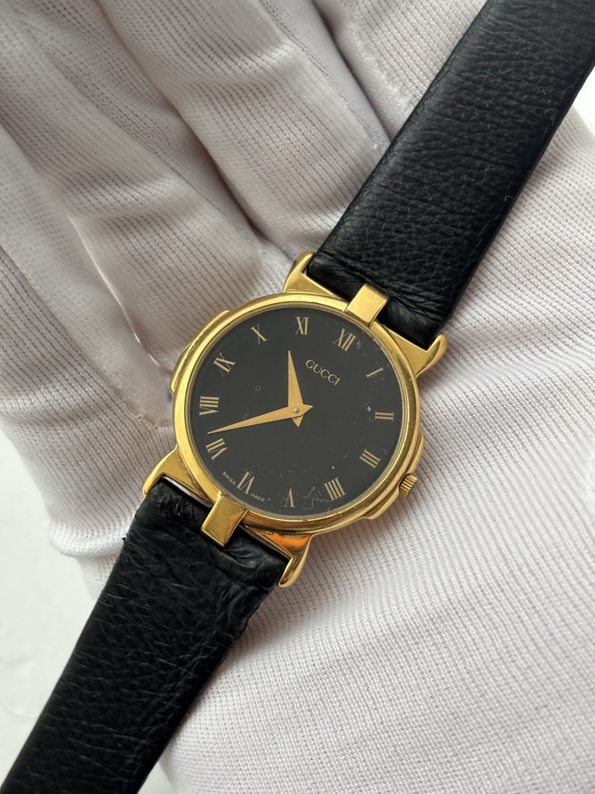 Gucci Watch Leather Band Vintage Gucci Gold Quartz Watch 