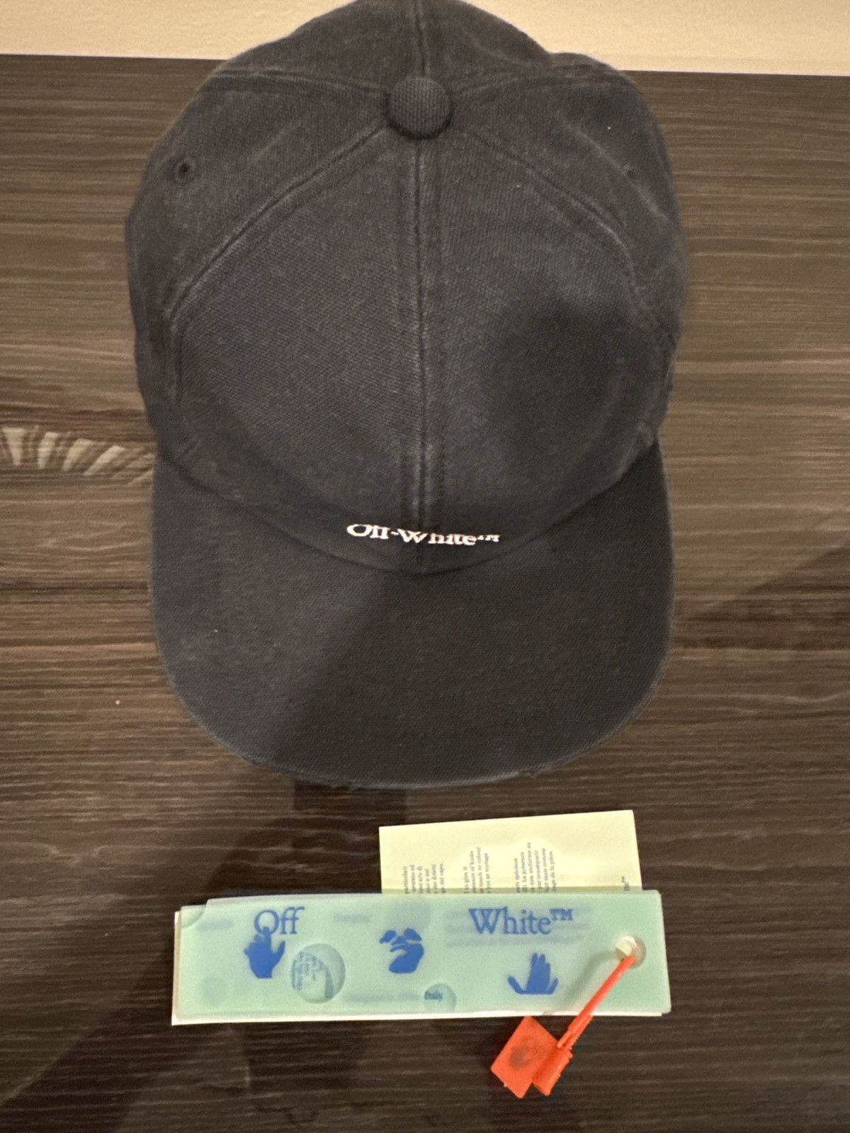 Off-White Off White Bookish Hat Size ONE SIZE - 1 Thumbnail