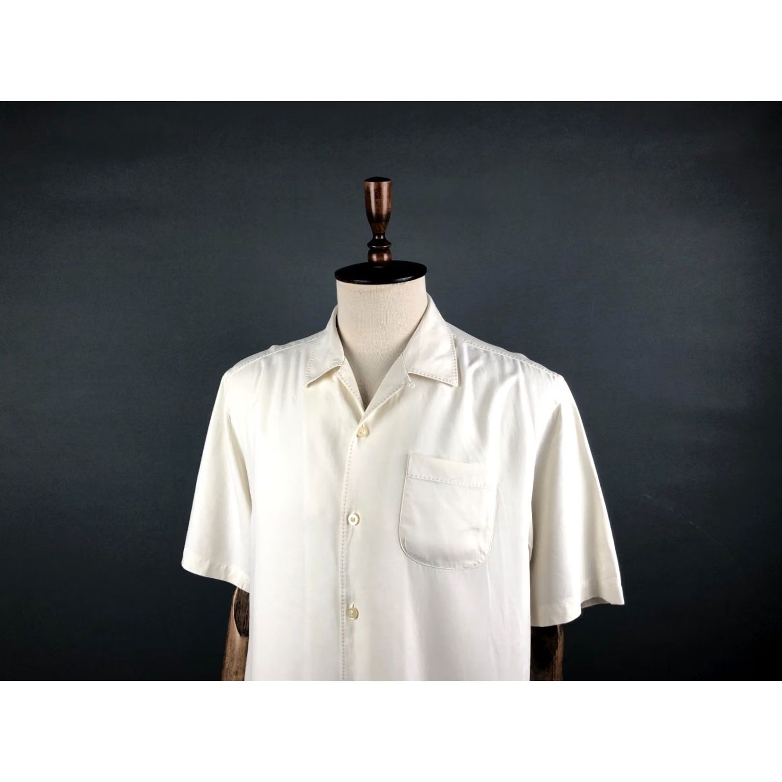 Tommy Bahama Tommy Bahama Shirt Mens M Ivory Silk Short Sleeve Button-Up Camp Collar Pocket Casual Regular Fit Size US M / EU 48-50 / 2 - 6 Thumbnail