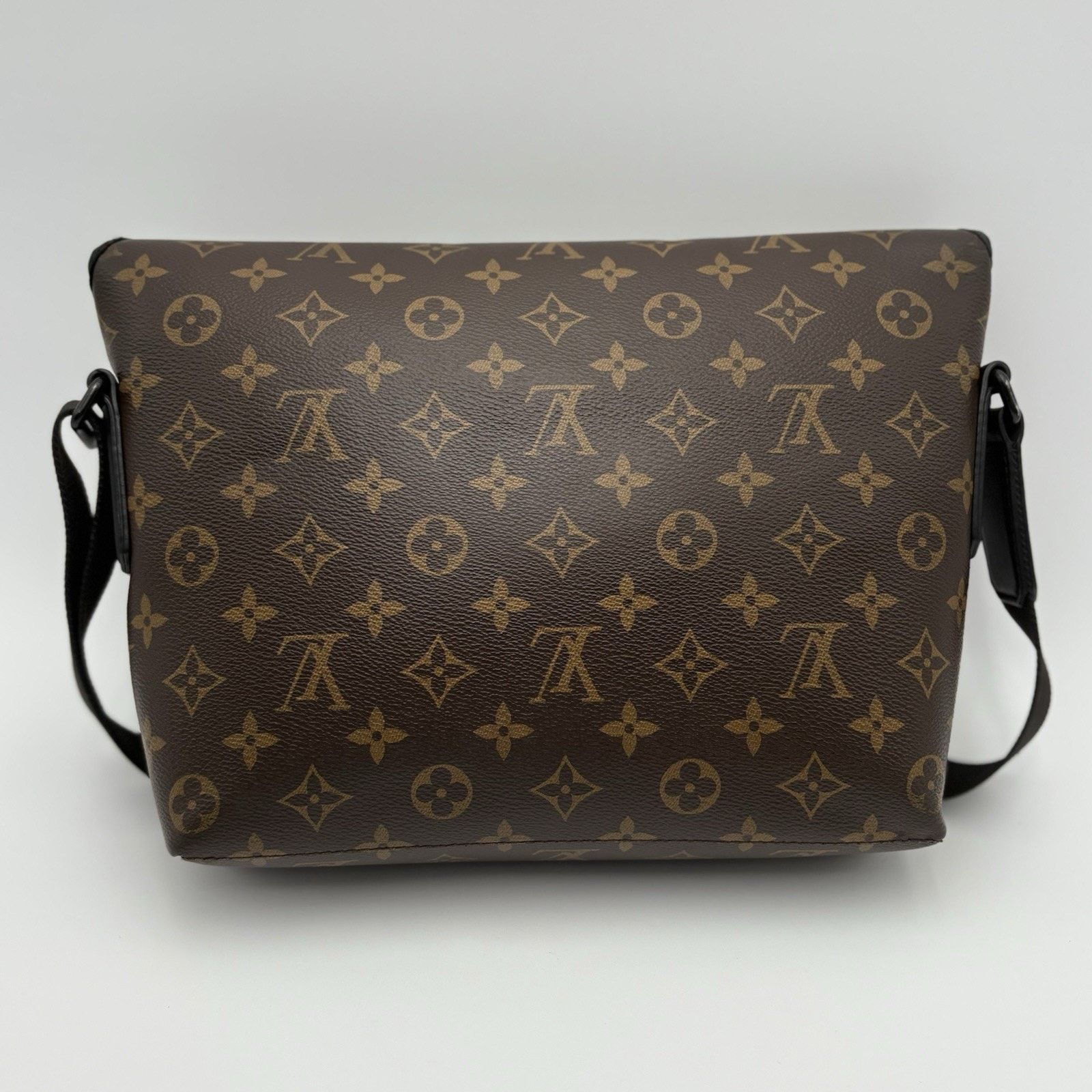 Louis Vuitton Louis Vuitton Monogram Messenger Bag ' Brown ' | VERY CLEAN! Size ONE SIZE - 2 Thumbnail