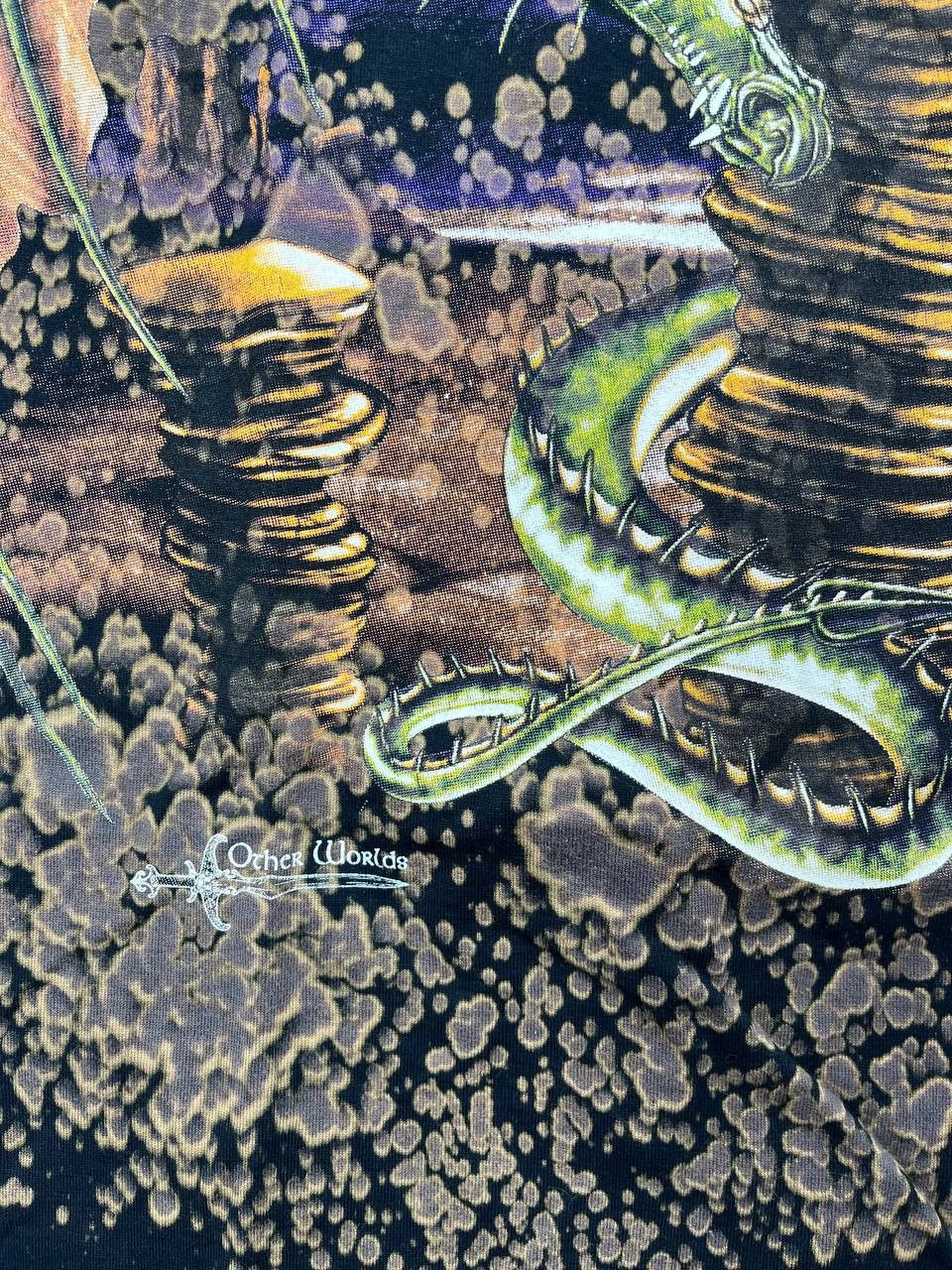 Other Planet Earth Dragons Lair Dragon Graphic T Shirt Print XL Size US XL / EU 56 / 4 - 3 Thumbnail