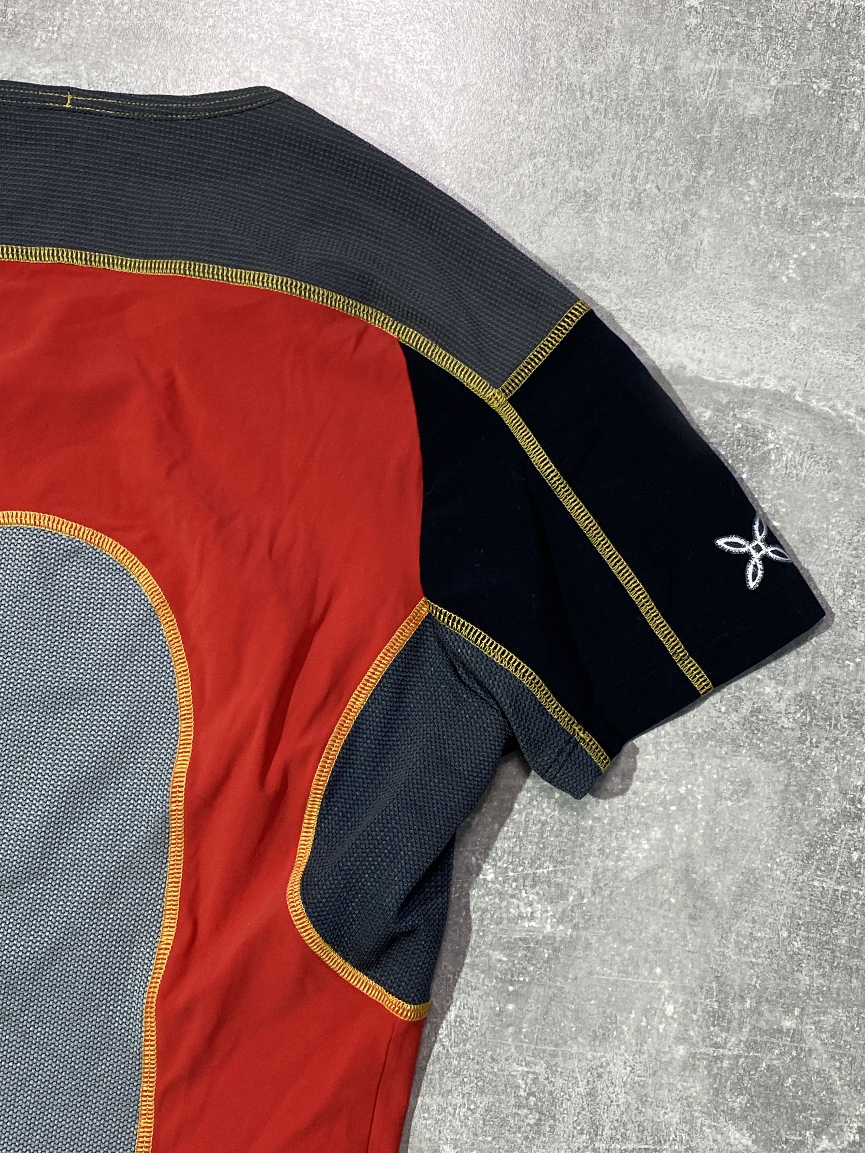 Vintage Vintage Y2K Mountura Thermal cycling sports T-shirt Tank Top Size L / US 10 / IT 46 - 3 Thumbnail