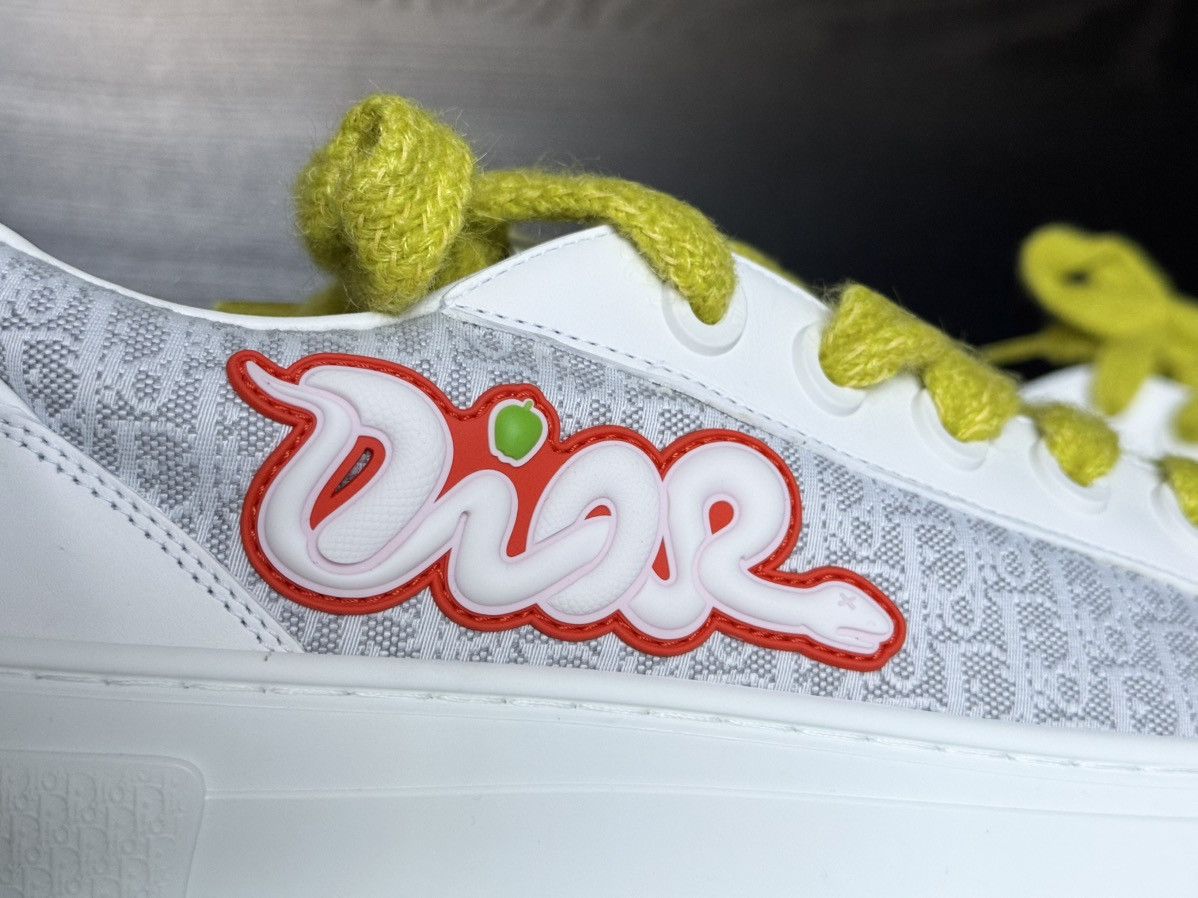 Dior × Kaws Dior x Kaws B33 Size US 10.5 / EU 43-44 - 2 Thumbnail