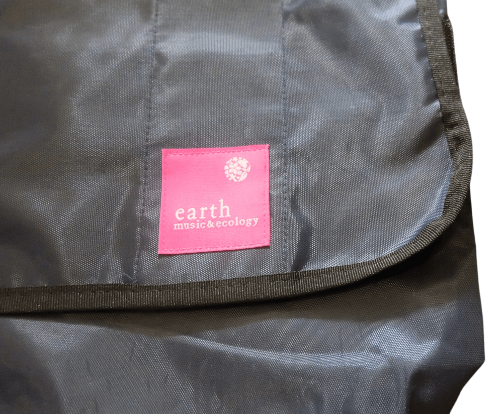 Japanese Brand Earth Music & Ecology Messenger Bag Size ONE SIZE - 3 Thumbnail