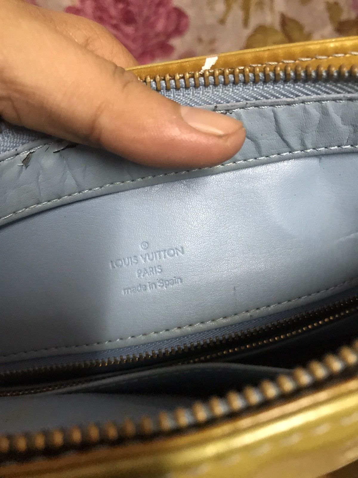 Louis Vuitton Authentic Louis Vuitton Vernis Size ONE SIZE - 5 Thumbnail