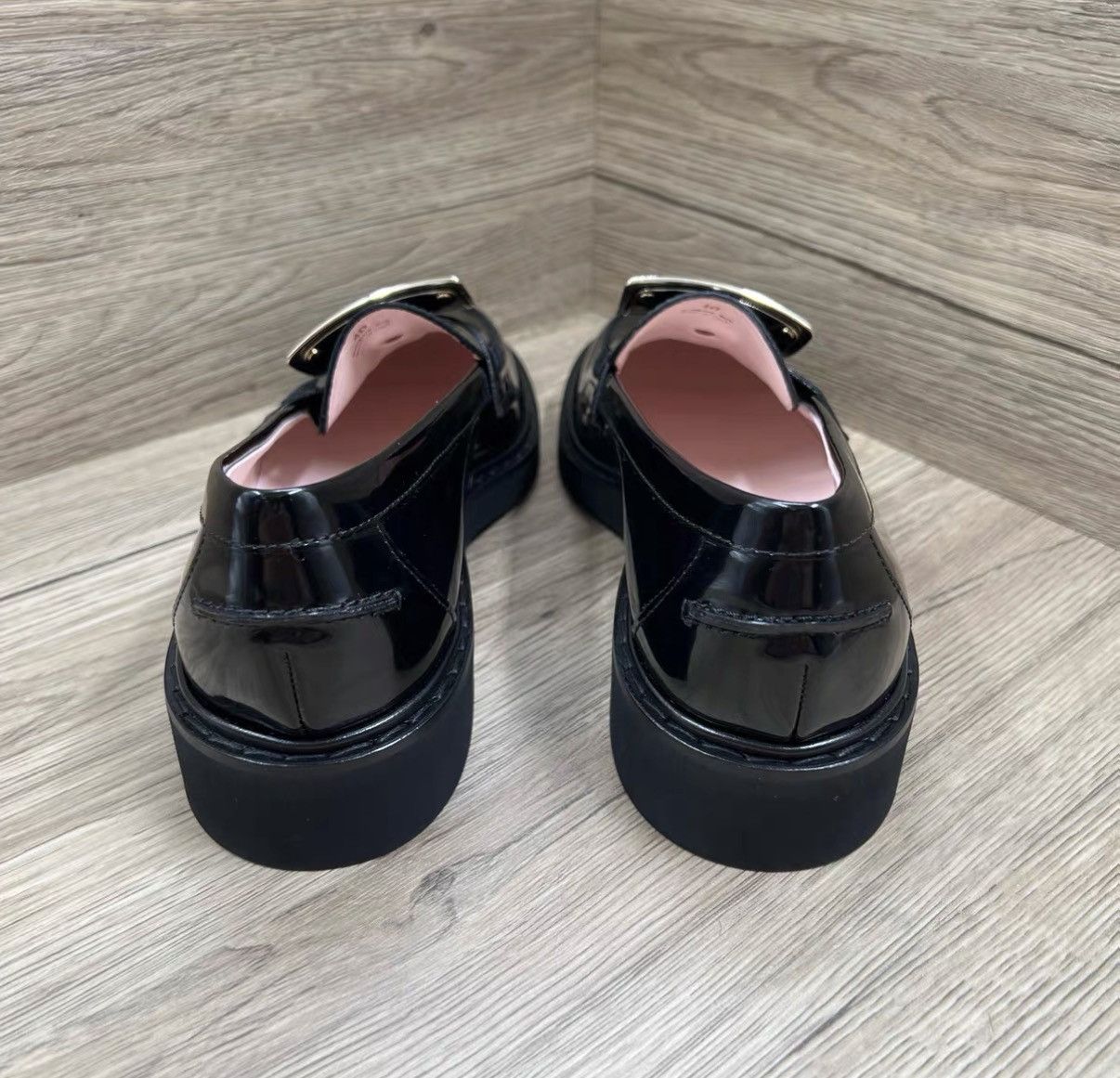 Roger Vivier Roger Vivier Patent Square Buckle Loafers J41 Size US 8 / IT 38 - 4 Thumbnail