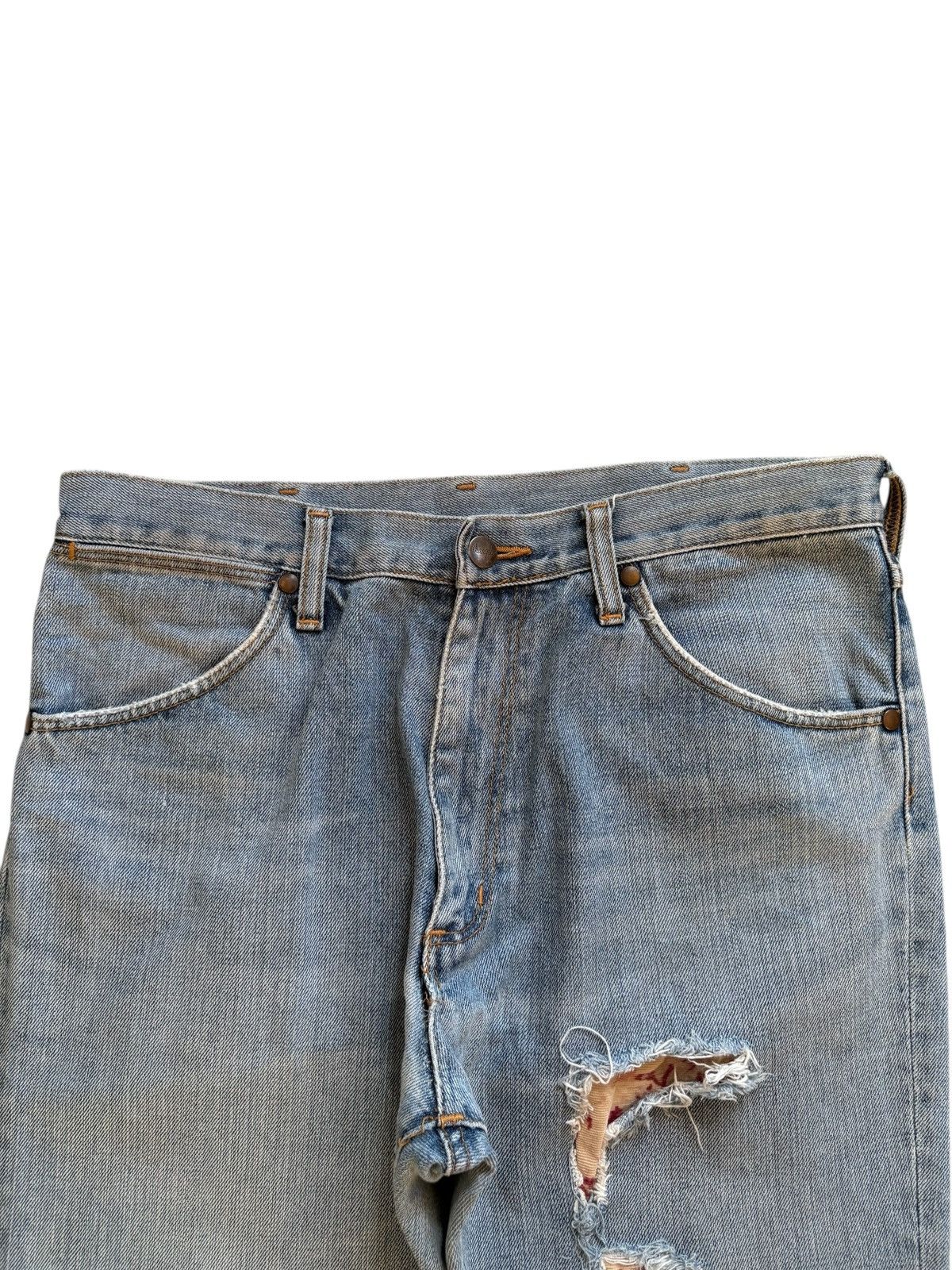 Wrangler Vintage Wrangler Faded Wash Distress Rip Bootcut Flare Jean Size US 32 / EU 48 - 4 Thumbnail