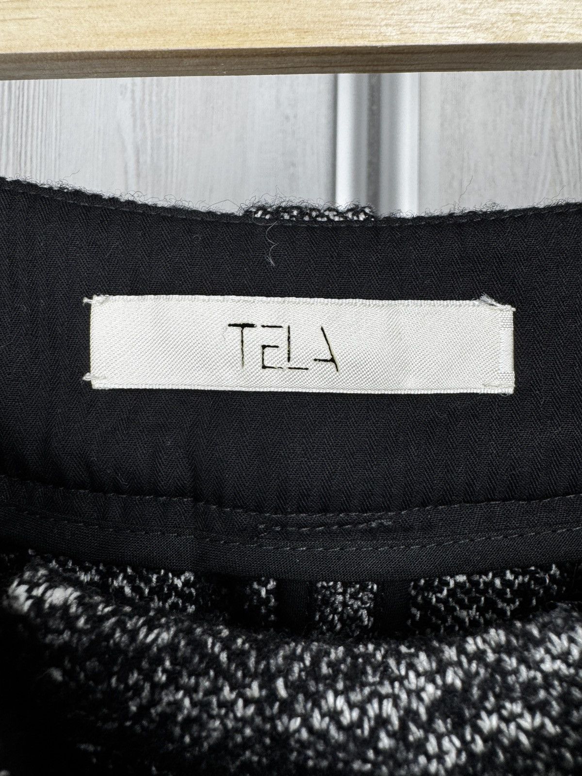 Other Tela Italy Wool Cotton blend grey tweed knee lenght skirt Size 28" / US 6 / IT 42 - 7 Thumbnail