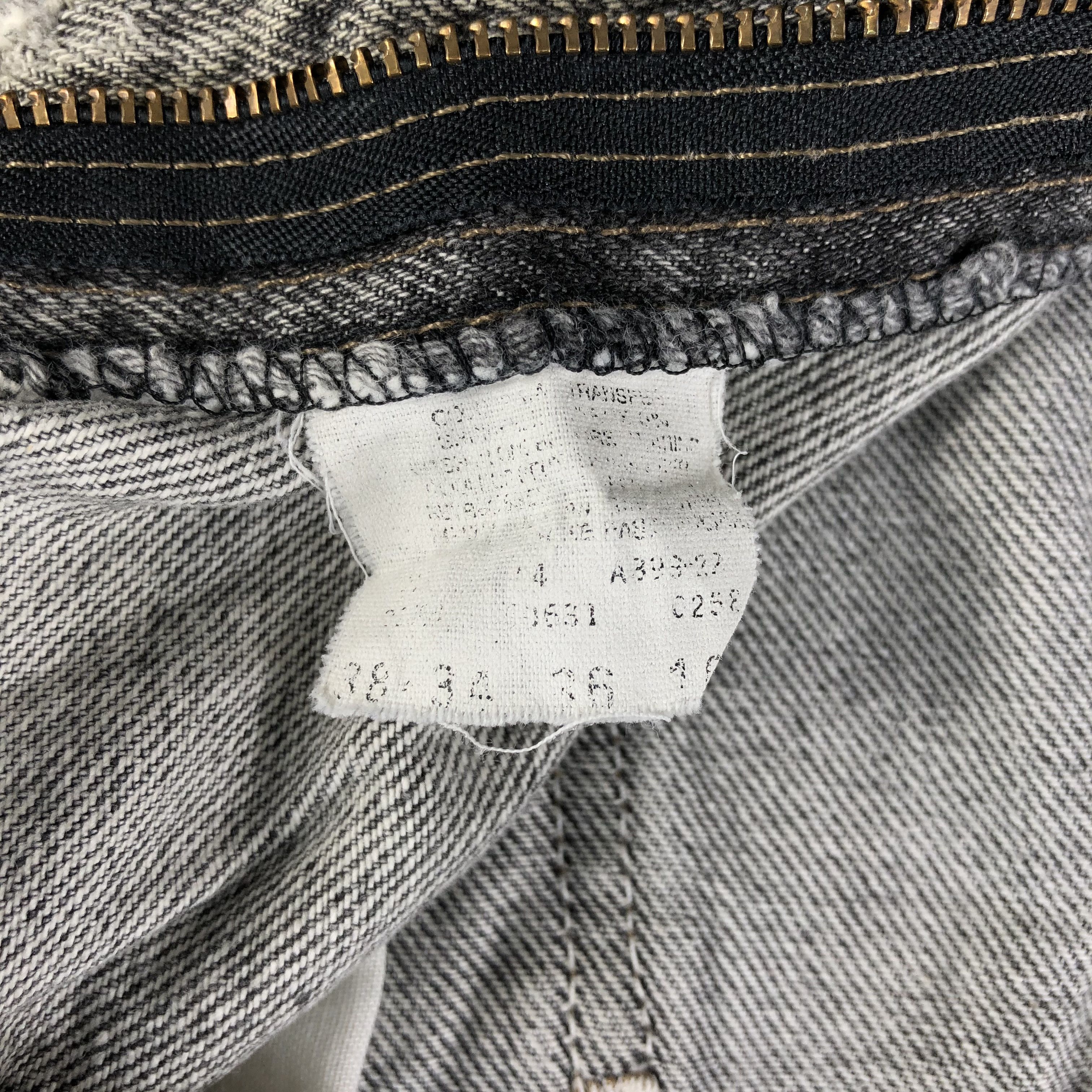 Levi's Vintage 90s Levis 631 Jeans Faded Gray Denim KJ1017 Size US 36 / EU 52 - 14 Thumbnail