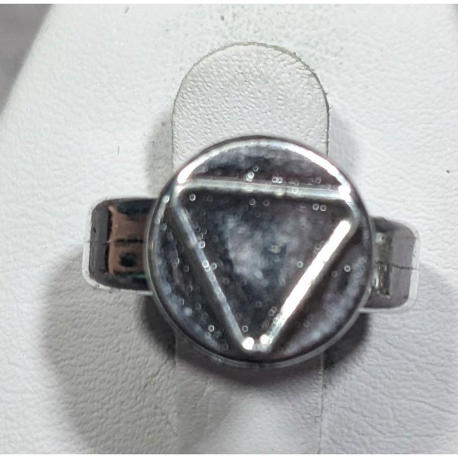 Other Casual Plastic Metallic Silver Tone Triangle Embossed Ring S Size ONE SIZE - 6 Thumbnail