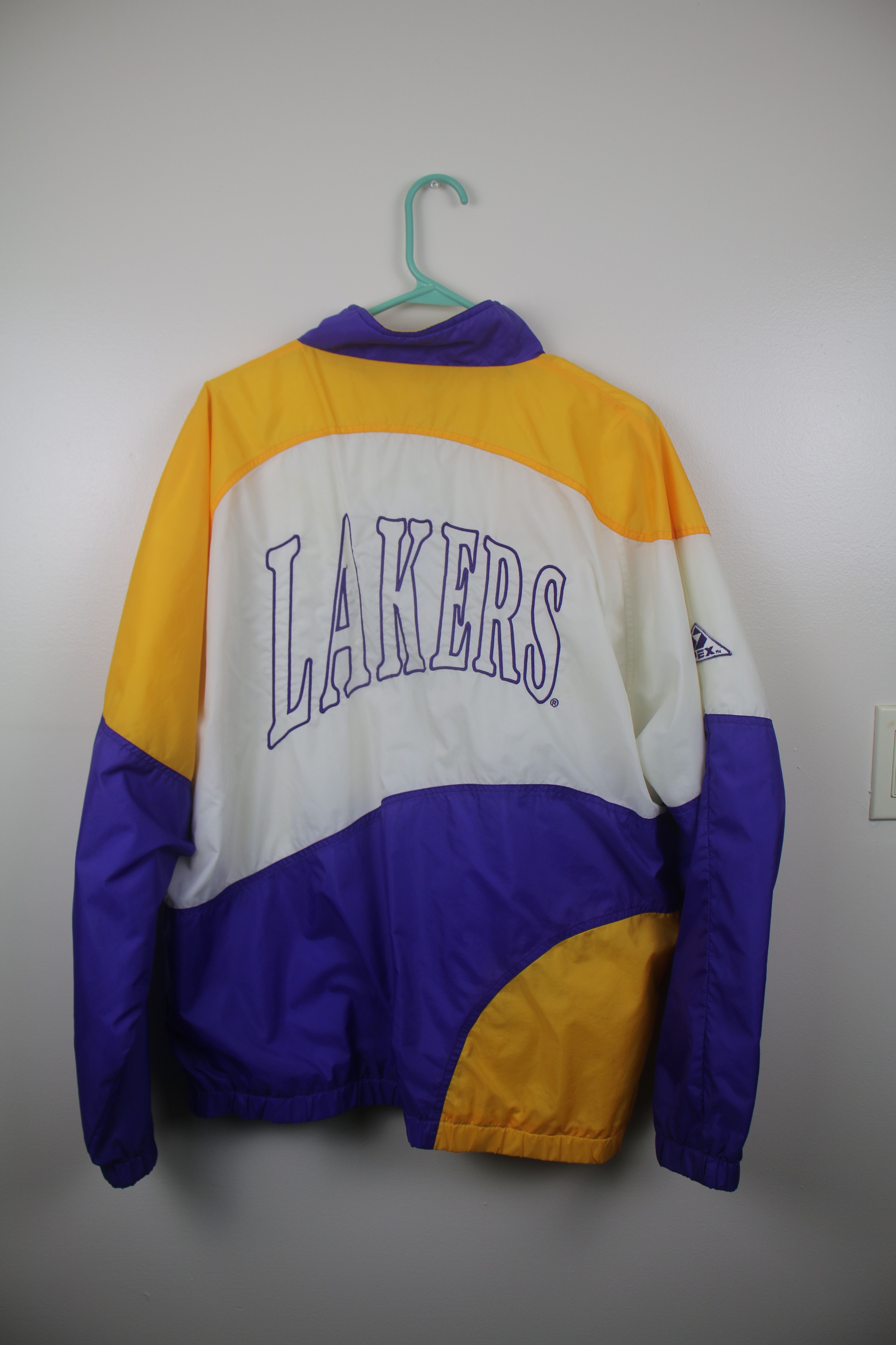 Apex Vintage 90s Apex One Los Angeles Lakers Jacket Size US L / EU 52-54 / 3 - 2 Thumbnail