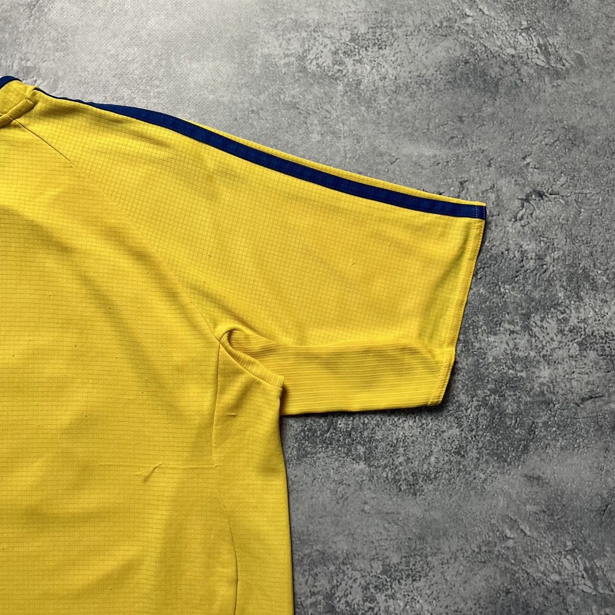 Adidas Vintage Adidas Brondby 2006/2008 Home Soccer Jersey Football Size US XS / EU 42 / 0 - 21 Thumbnail