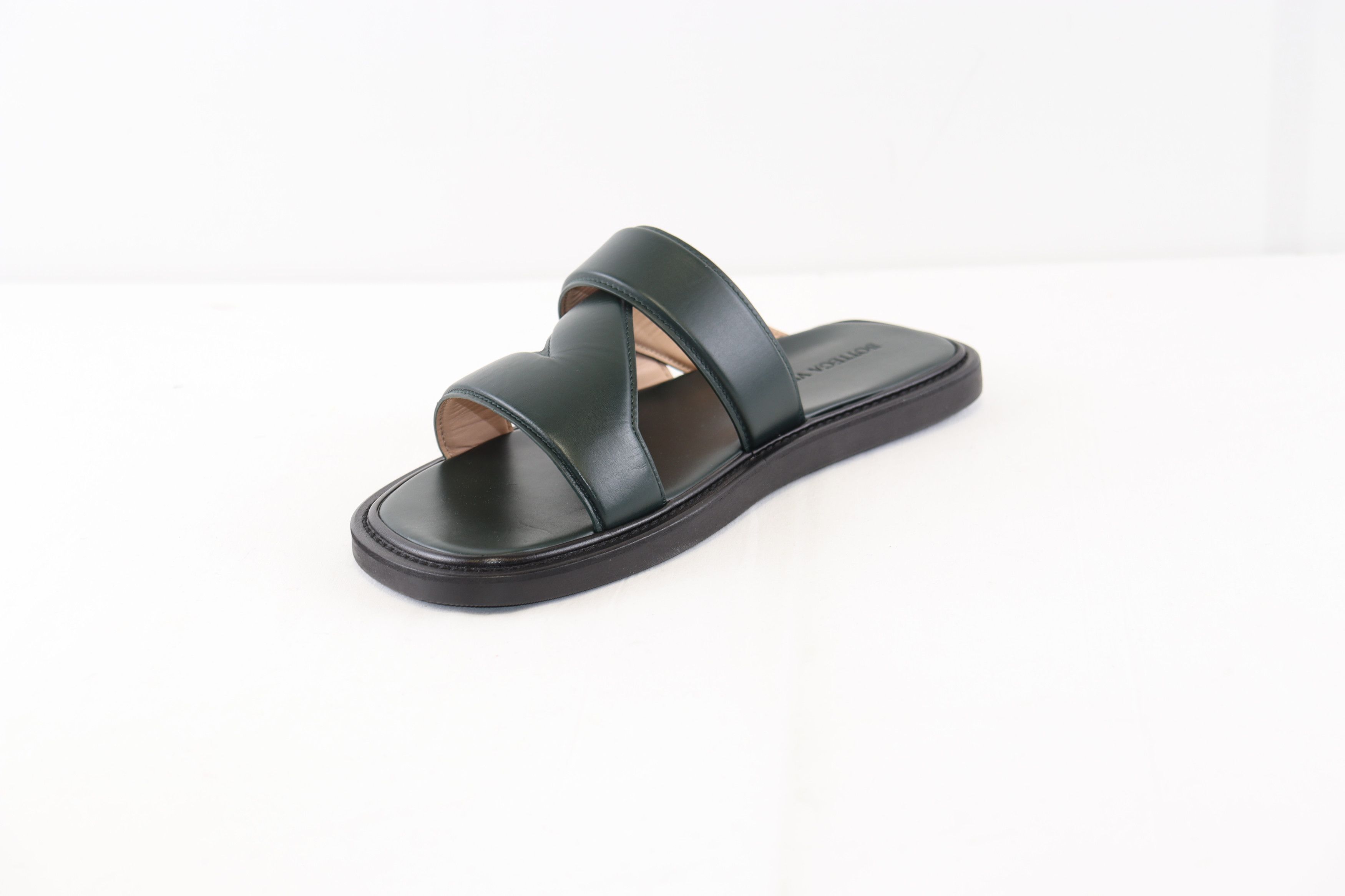 Bottega Veneta o1rshd1 Vienna Calf Band Sandal in Inkwell Size US 9 / EU 42 - 3 Thumbnail