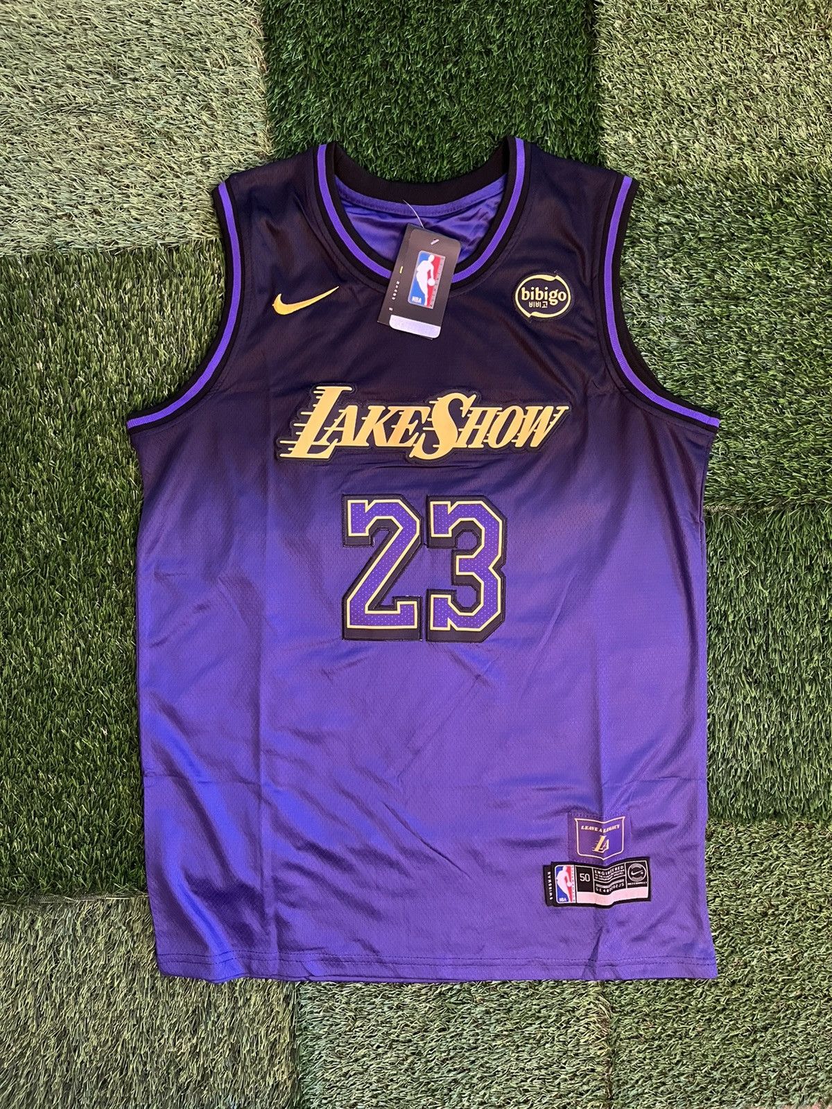 Other Lebron James LakeShow NBA Jersey Size US L / EU 52-54 / 3 - 1 Thumbnail