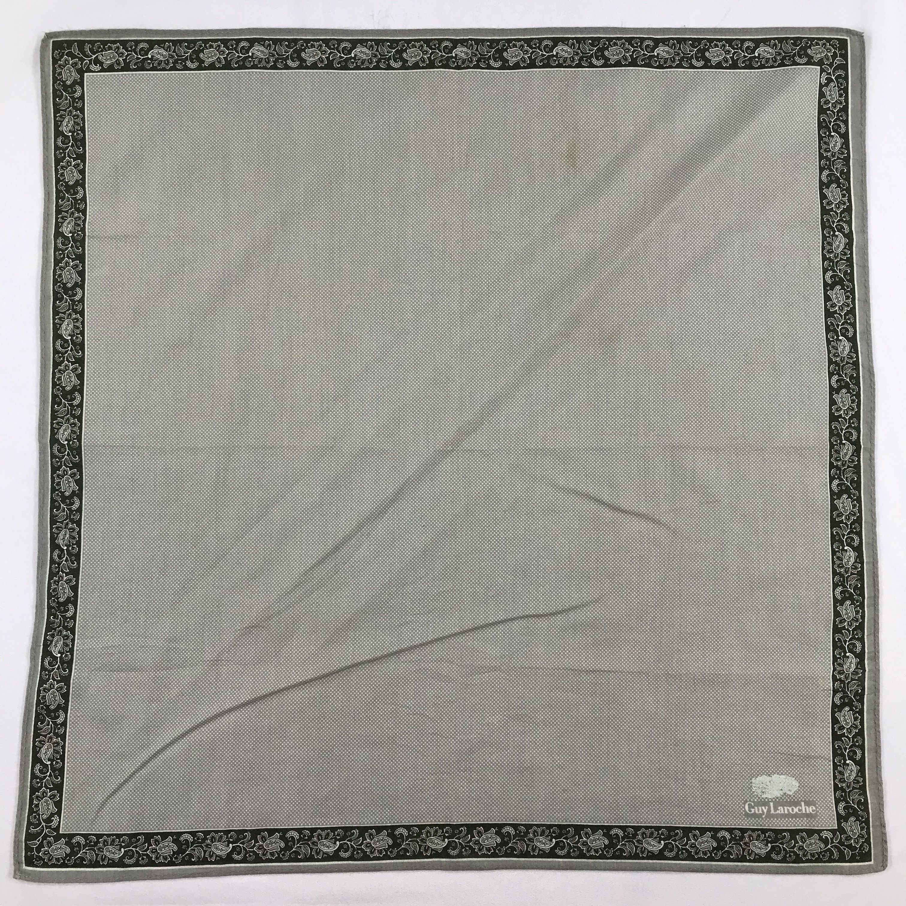 Guy Laroche × Vintage Guy Laroche Bandana / Handkerchief / Neckerchief - S2056 Size ONE SIZE - 1 Thumbnail