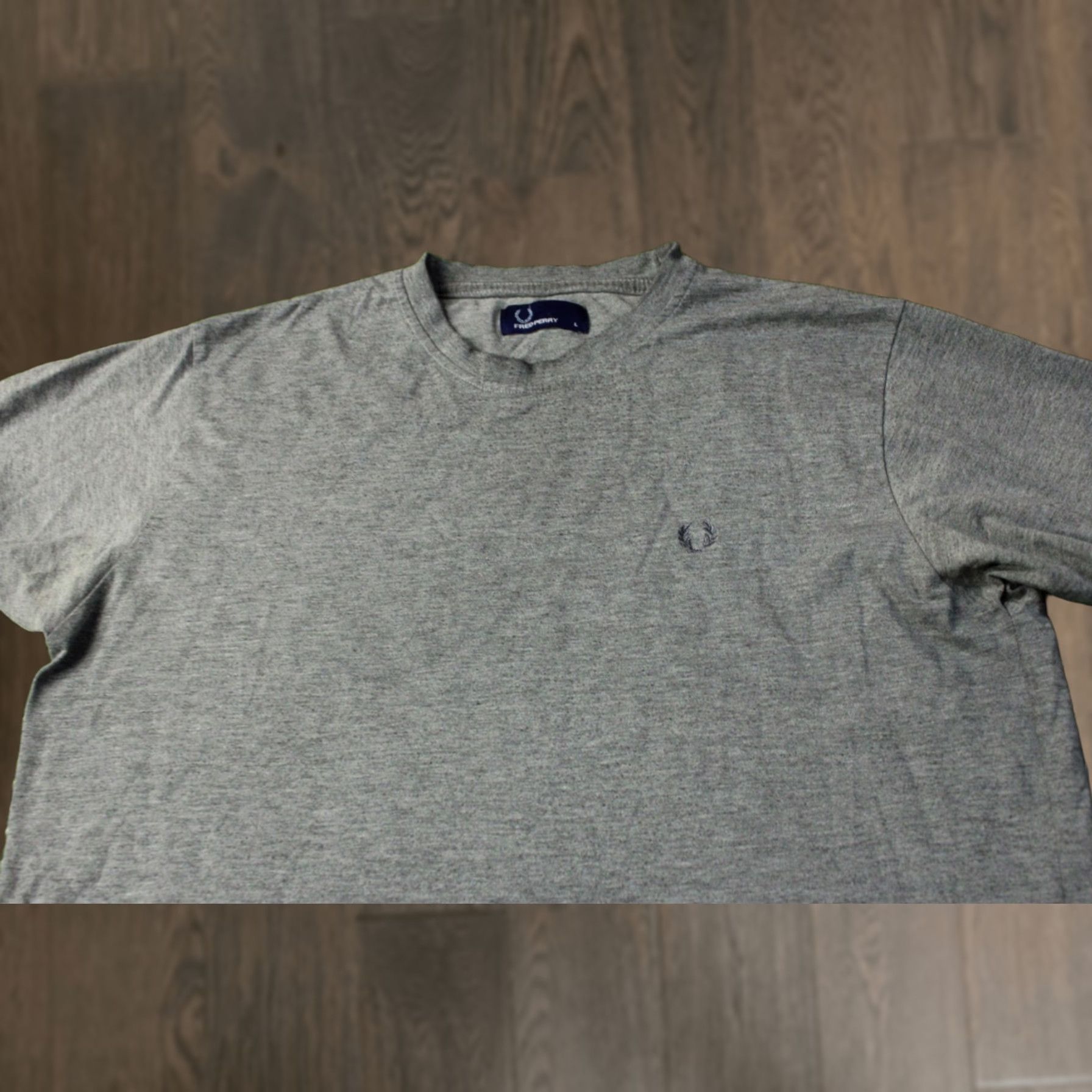 Fred Perry Nike Fred Perry Shirt Mens T-Shirt Jersey Cotton Size L Gray Short Sleeve Crew Neck Basic Shirt Regular Fit Vintage No Size US L / EU 52-54 / 3 - 1 Thumbnail