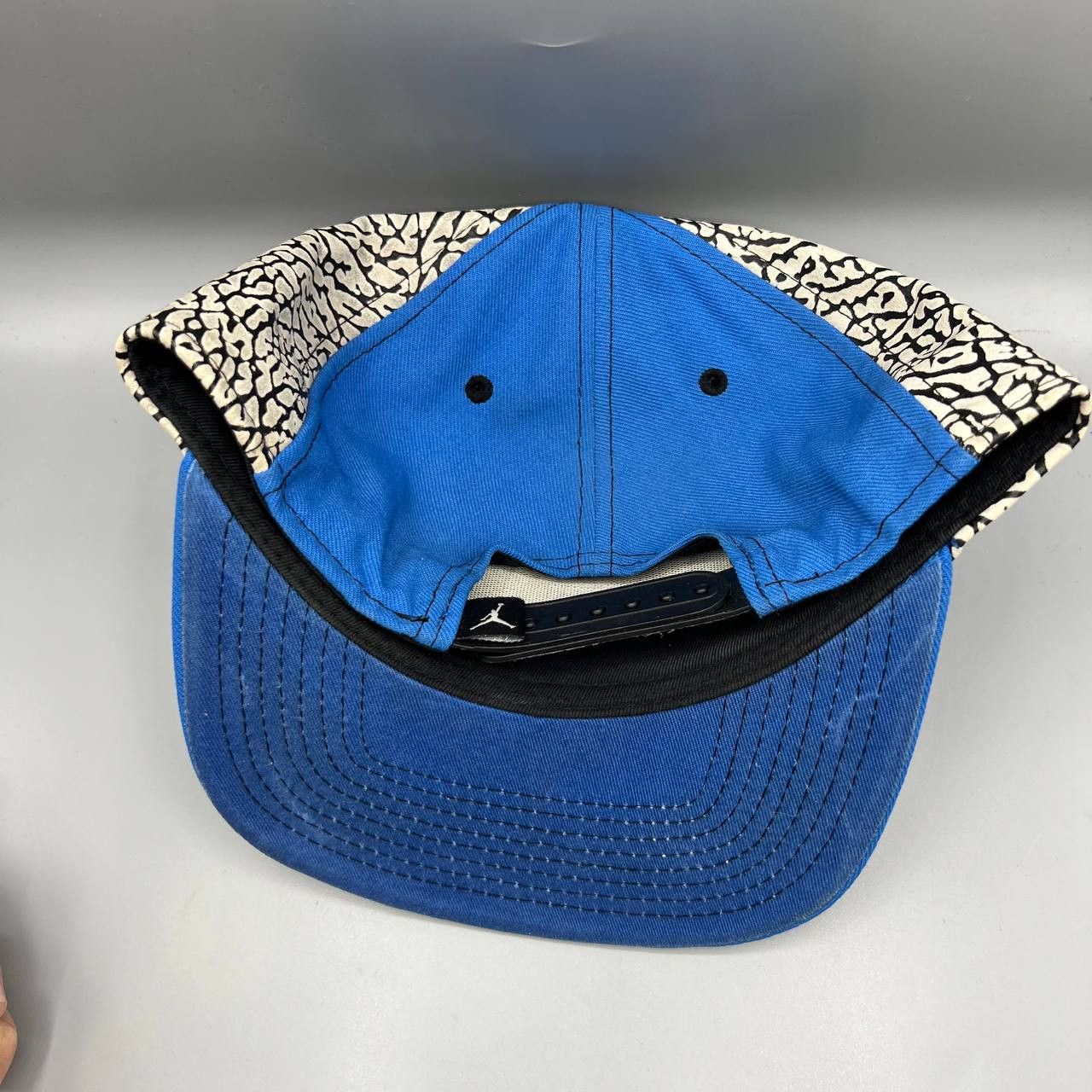 Jordan Brand Air Jordan Hat Men Cement Elephant Jumpman Snap Back Cap Size ONE SIZE - 6 Thumbnail