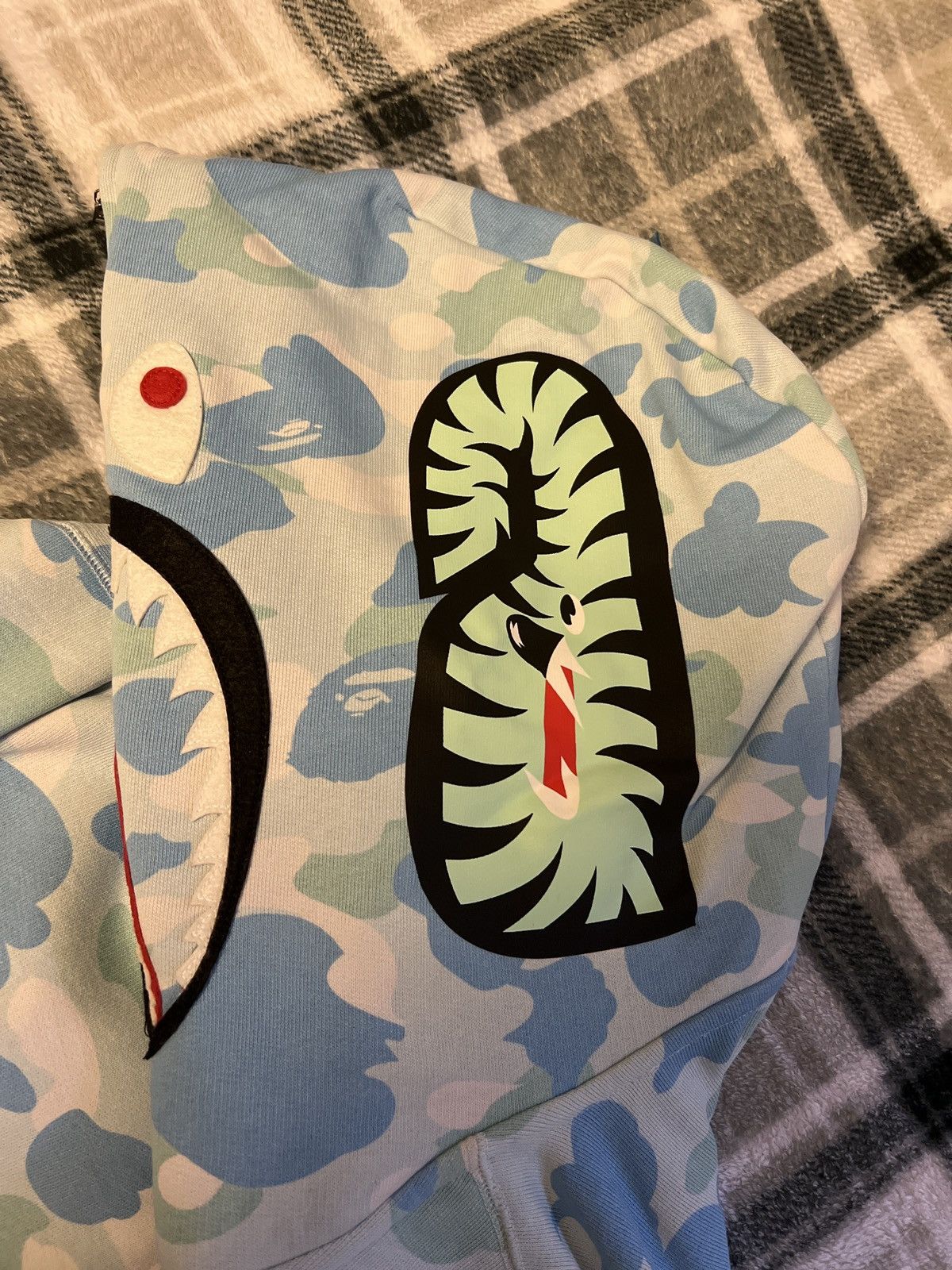 Bape SUPER RARE BAPE X STRAY KIDS LIGHT BLUE SHARK FULL ZIP Size US XL / EU 56 / 4 - 4 Thumbnail