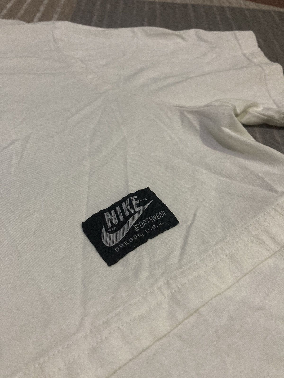 Nike Nike Sportswear Icon Clash Logo Crop Tee Size L / US 10 / IT 46 - 7 Thumbnail