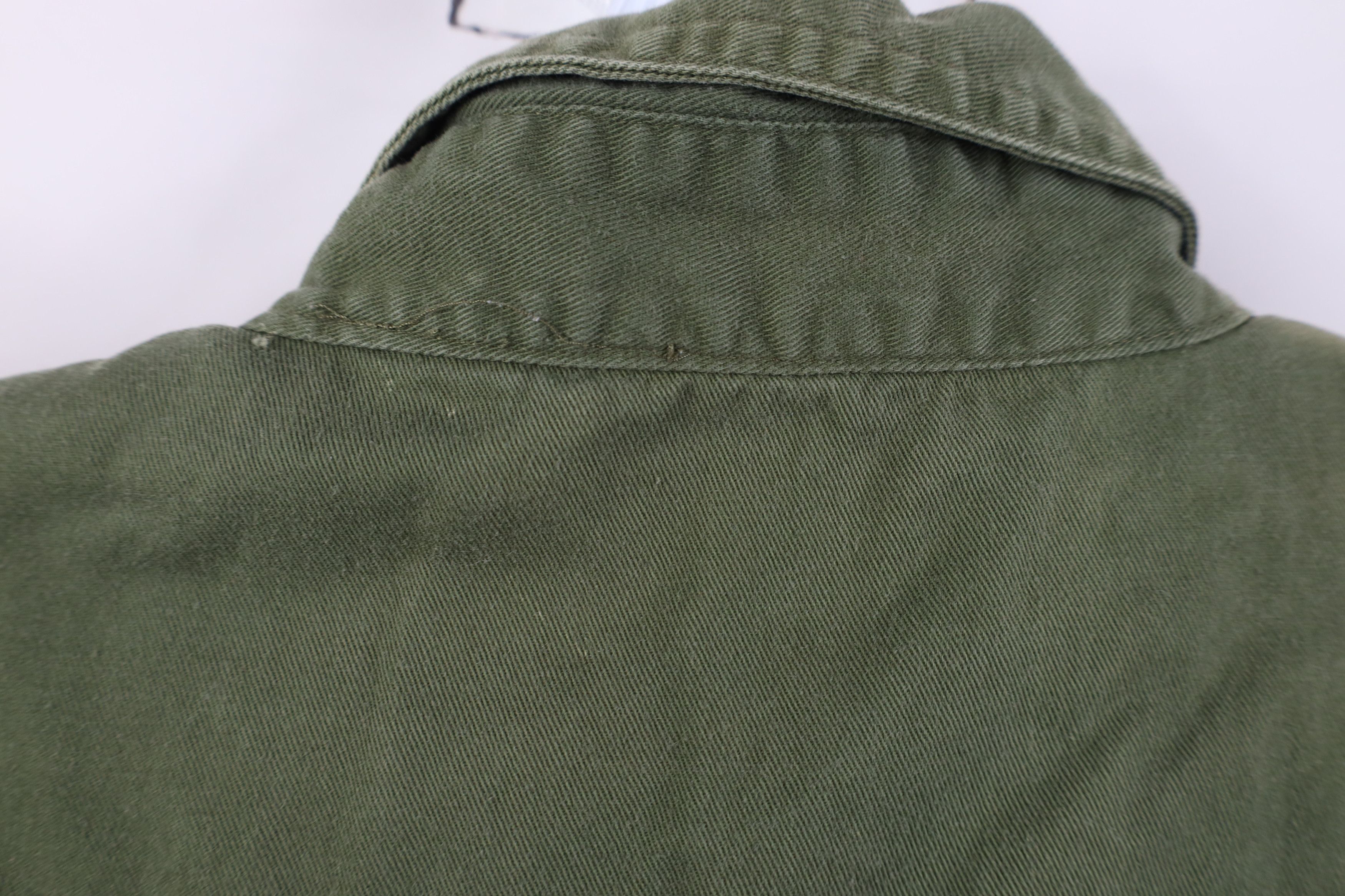 Vintage Vintage 90s Streetwear Cotton Twill Button Down Shirt Green Size US L / EU 52-54 / 3 - 13 Thumbnail