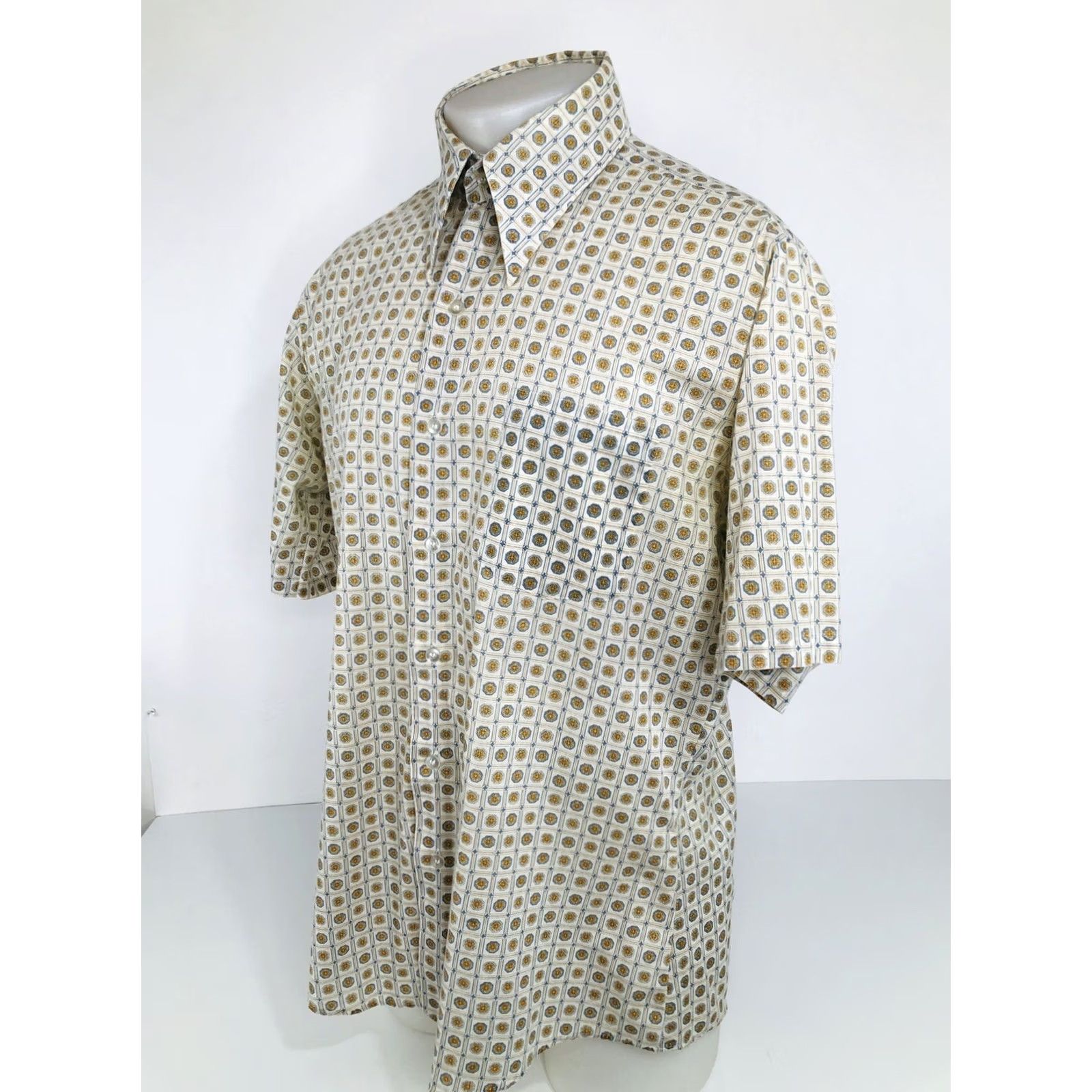 Sears Sears / Kings Road Shirt Geometric Paisley Disco Collar L Beiges Blues Oranges Short Sleeve Button-Up Mens Size US L / EU 52-54 / 3 - 3 Thumbnail