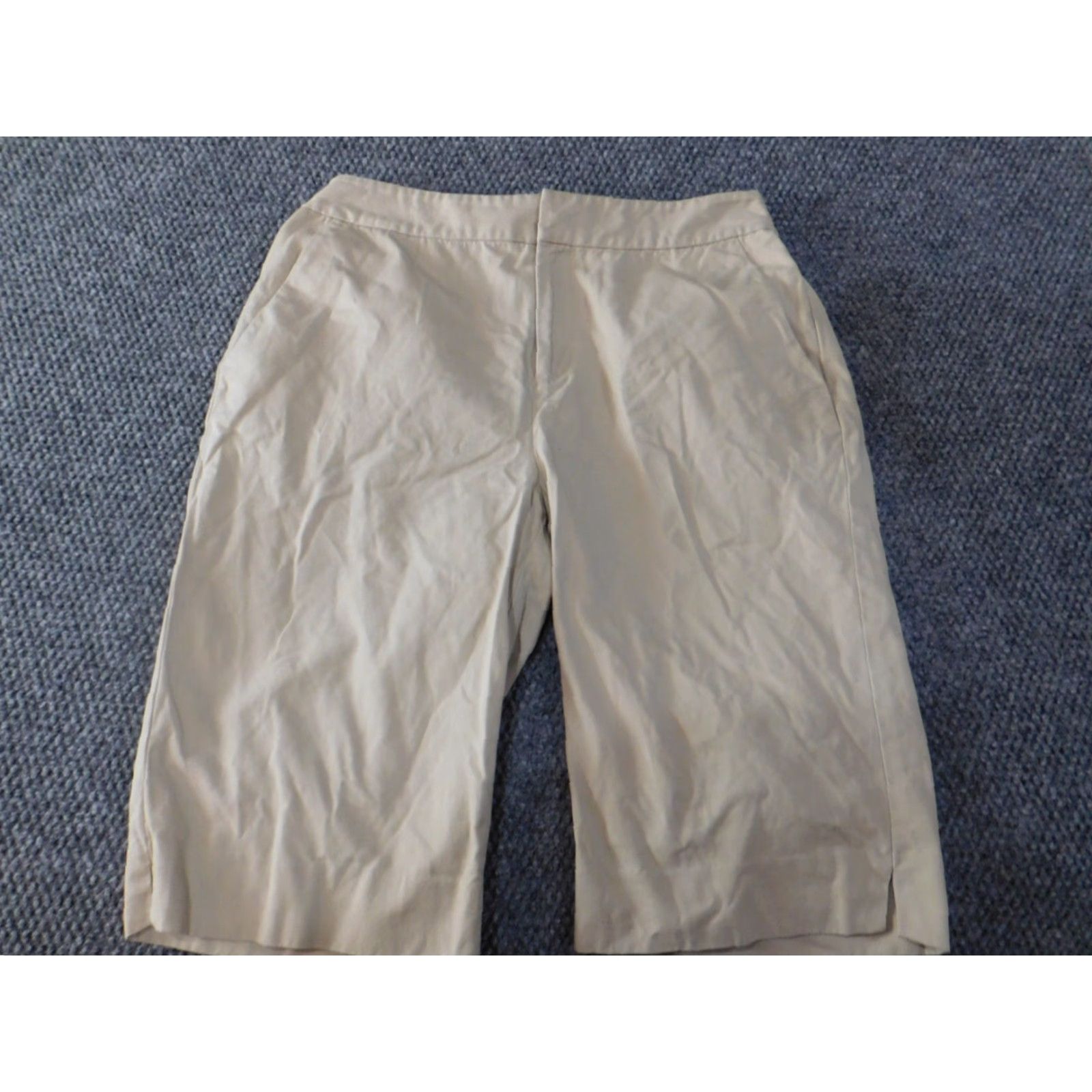 Ralph Lauren Lauren Ralph Lauren Bermuda Shorts Womens 8 Beige Classic Chino Flat Front Zip 100% Cotton Regular Rise Mid Knit Pant Walking Casual Boys? No. (Oops) Size 30" / US 8 / IT 44 - 3 Thumbnail