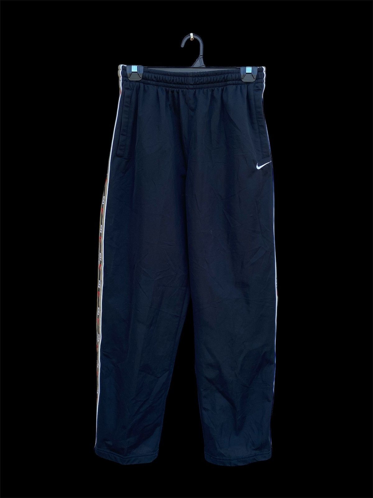 Nike NIKE SWEATPANTS SIDE TAPE LIKE NEW 🔥 Size US 30 / EU 46 - 1 Thumbnail