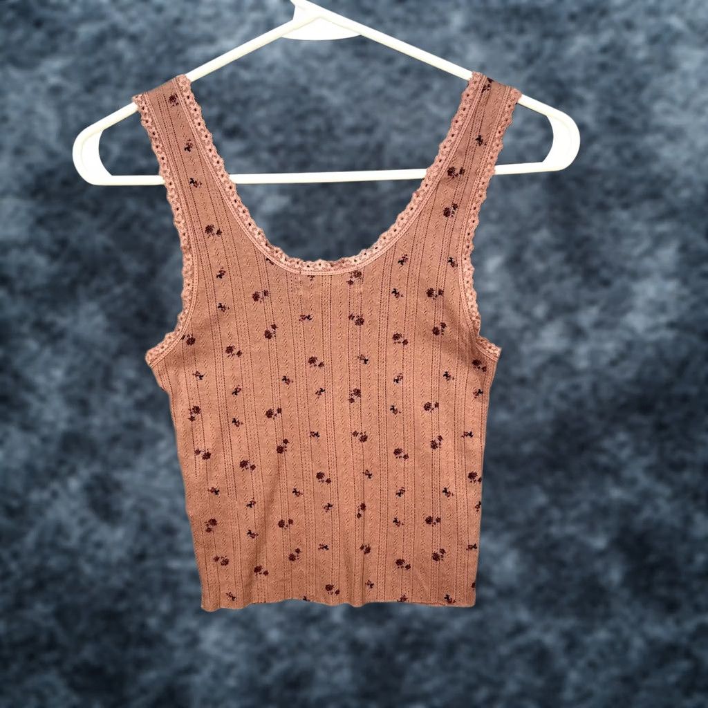 Urban Outfitters Urban Outfitters Women Tank Pink Lace Trim Floral Pattern S Small Shirt Sleeveless Cotton All Season Womens Size S / US 4 / IT 40 - 1 Thumbnail