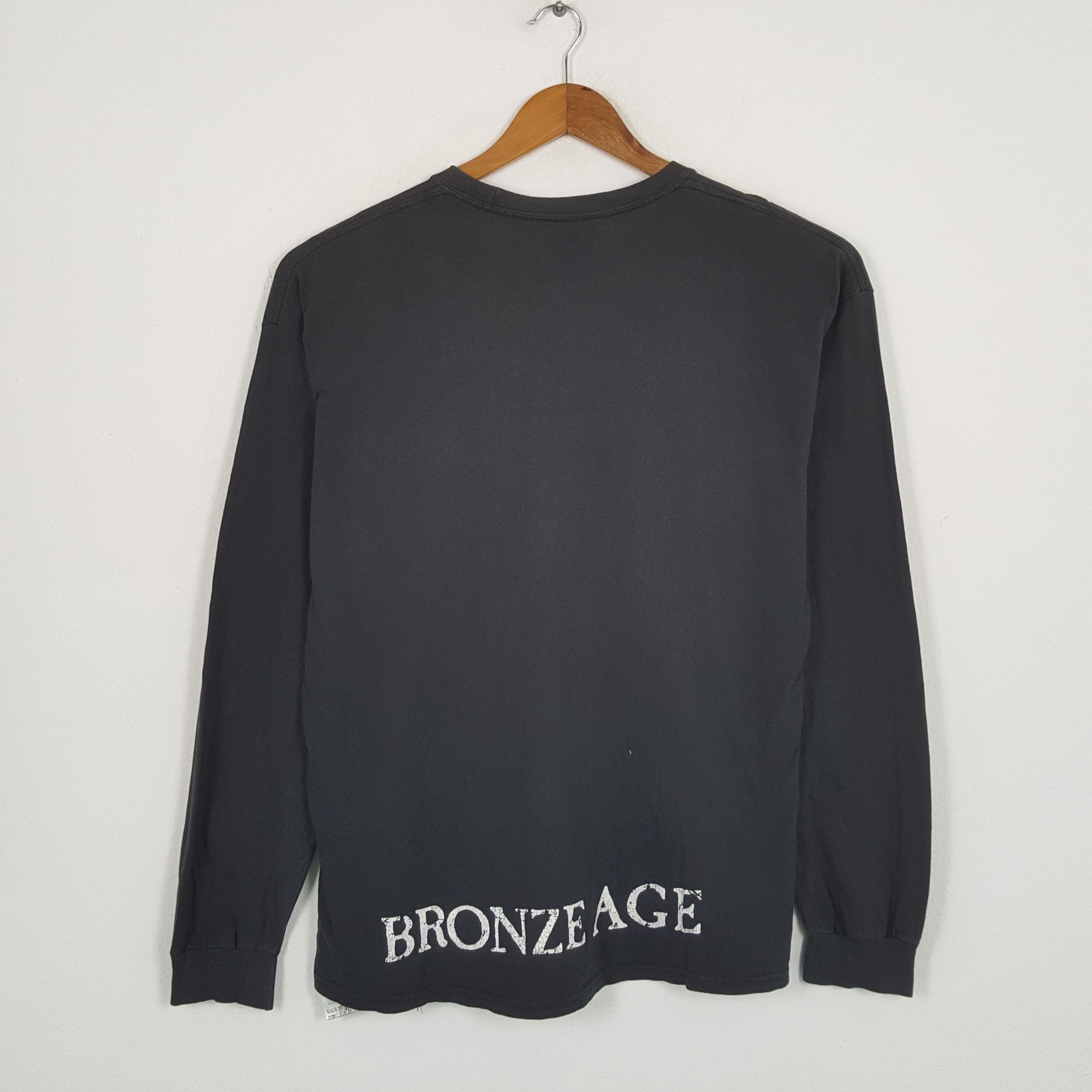 Vintage Vintage BRONZE AGE Surf Style Big Logo Long Sleeve T-Shirts Size US XL / EU 56 / 4 - 3 Thumbnail