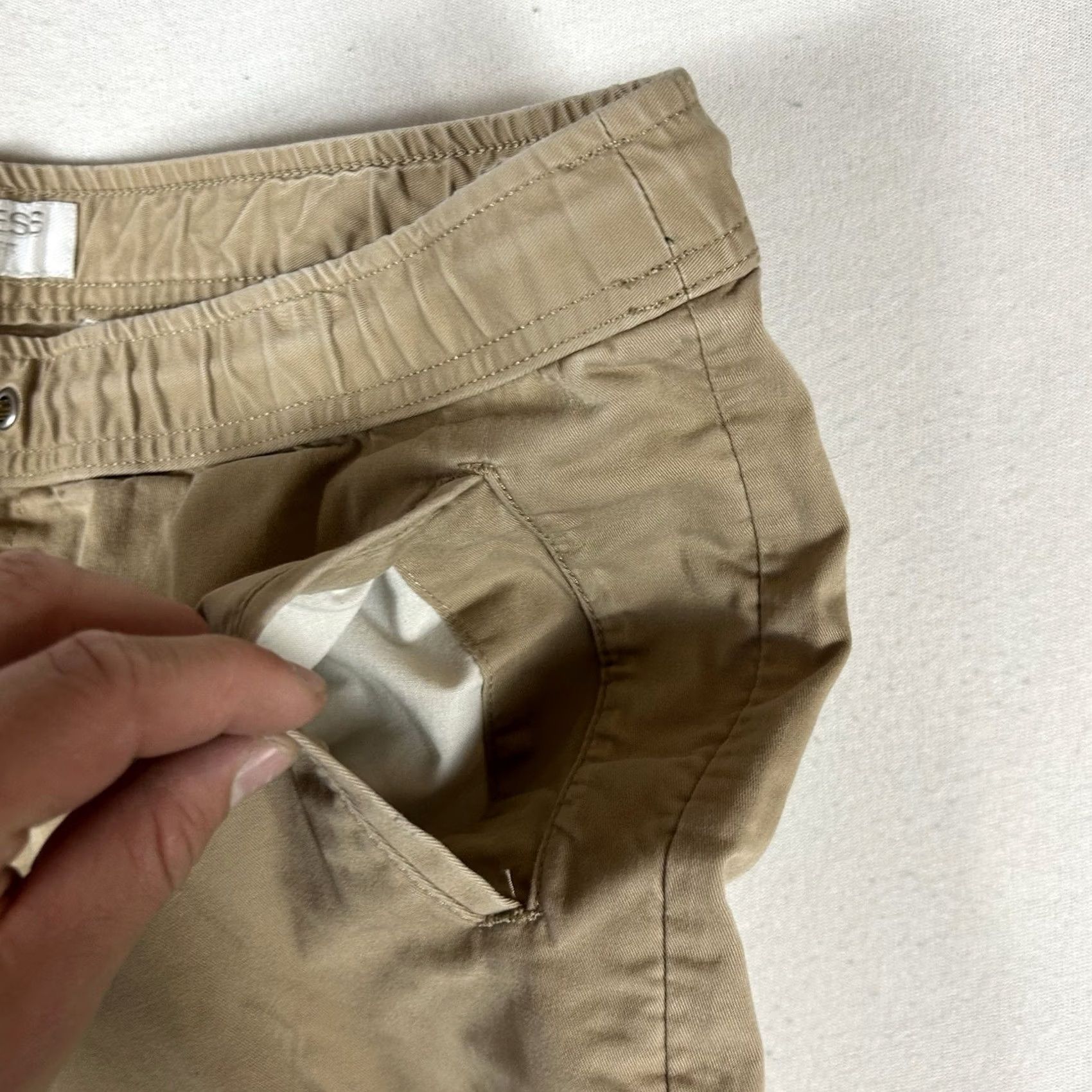 Express Express Jogger Khakis Mens Size 32 Beige Slim Fit Drawstring Pockets Stretch Tapered Pants Size US 32 / EU 48 - 6 Thumbnail
