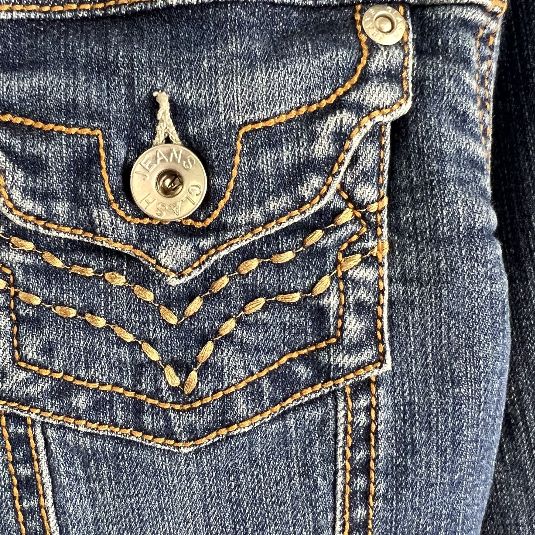 Denime Clash Faux Fur Lined Denim Jean Jacket Women Size Small Blue Embellished Classic City Biker Size 28" / US 6 / IT 42 - 6 Thumbnail