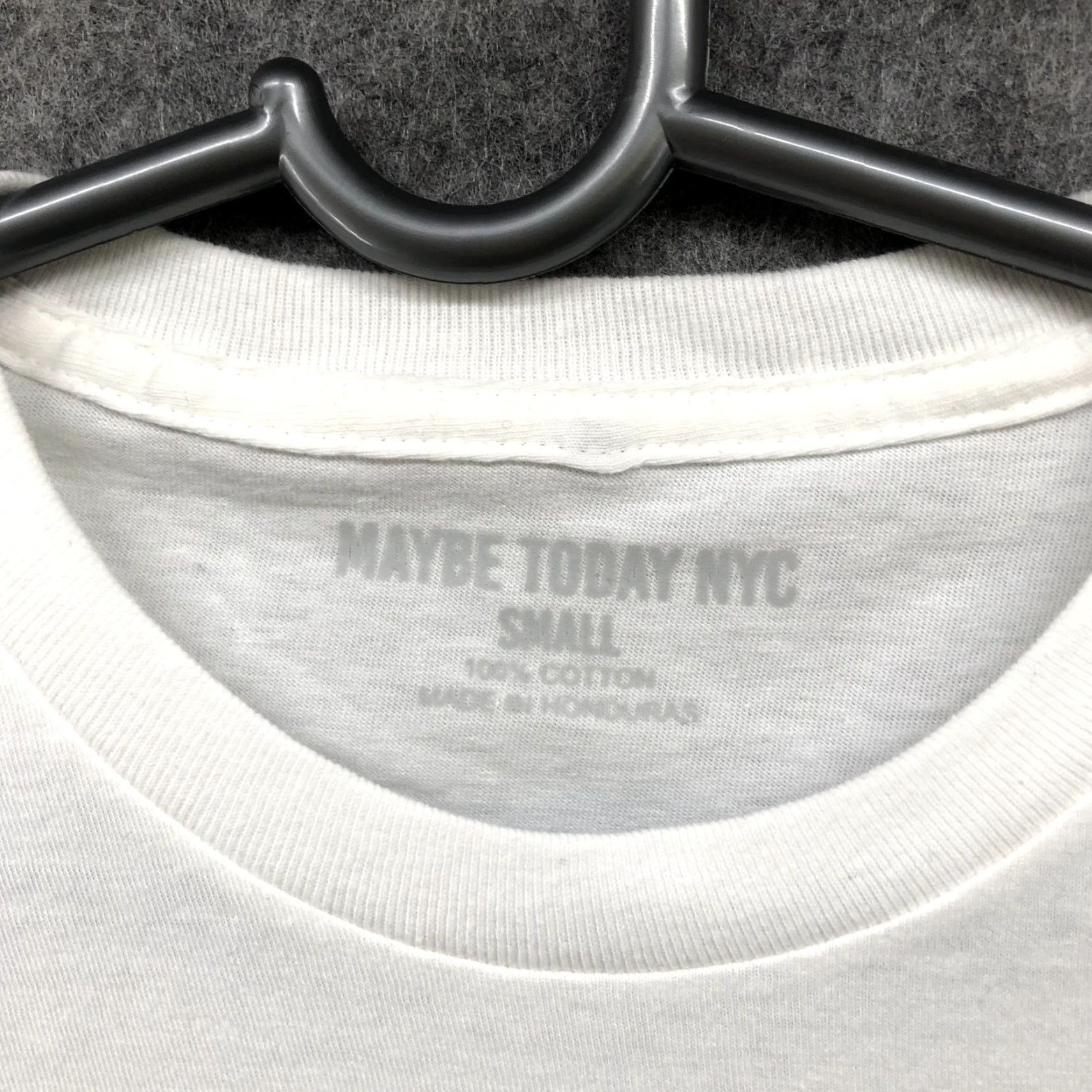 Vintage Maybe NYC Graphic T Shirt Unisex Adults S White Floral Cotton Crewneck Short Sleeve Mens Womens Shirt Size S / US 4 / IT 40 - 4 Thumbnail