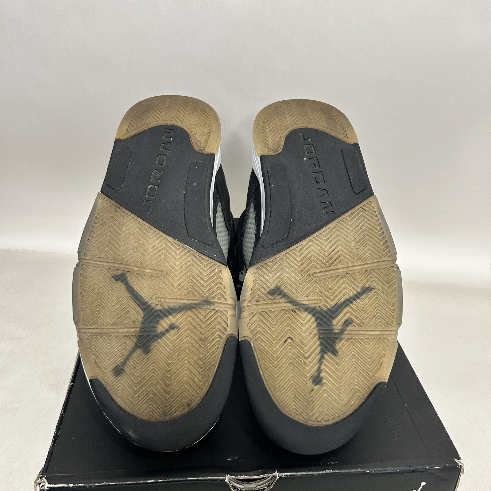 Nike Nike Air Jordan 5 Retro “Moonlight/Oreo” 2021 Size US 10.5 / EU 43-44 - 7 Thumbnail