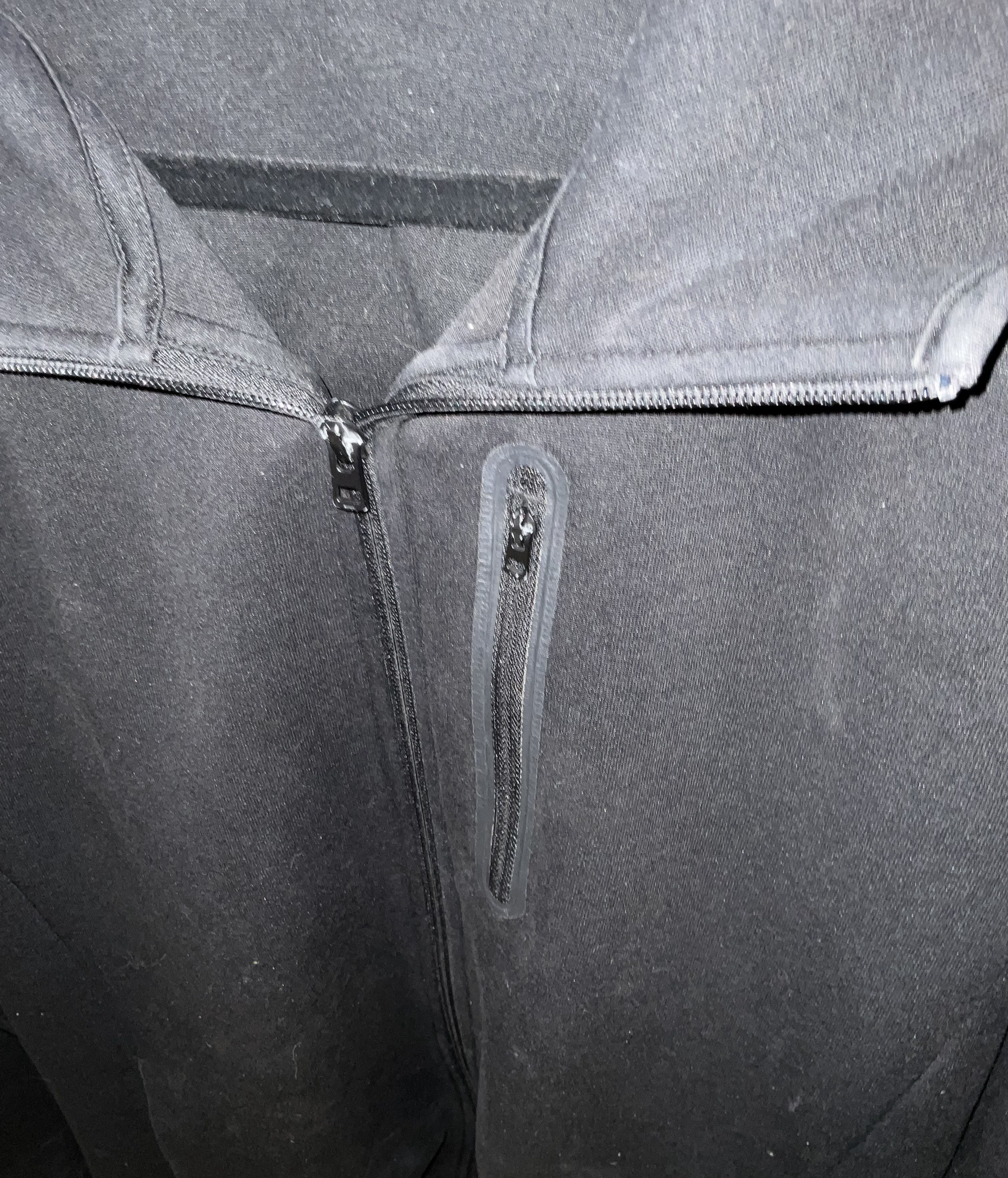Uniqlo UNIQLO Full-Zip Hoodie w/ Chest Pocket – Black (Large) Size US L / EU 52-54 / 3 - 11 Thumbnail