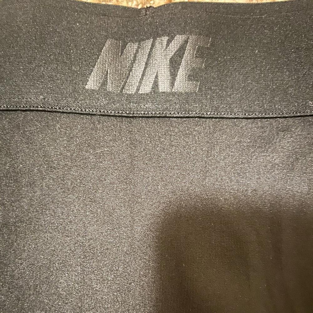 Nike Nike Womens Golf Shorts Unreleased Size 28" / US 6 / IT 42 - 4 Thumbnail