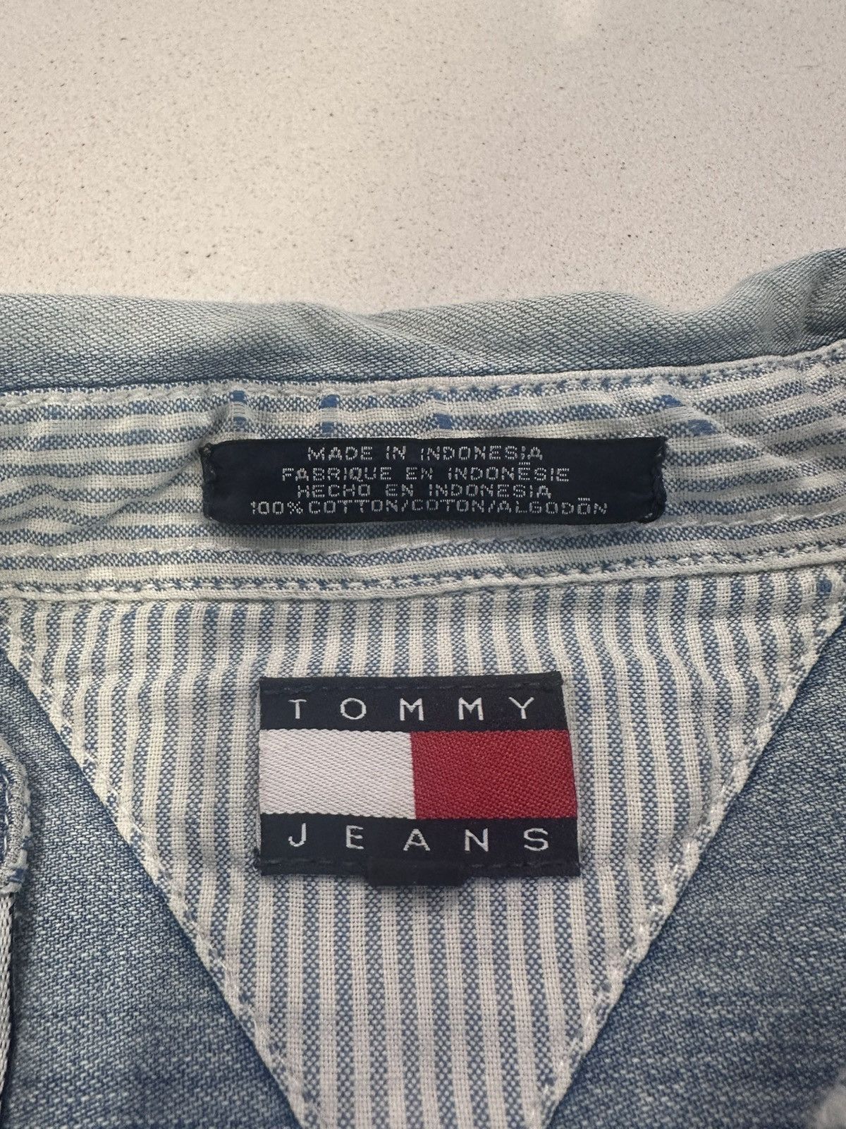 Tommy Hilfiger × Vintage Tommy Hilfiger Jean Jacket Size US M / EU 48-50 / 2 - 3 Thumbnail