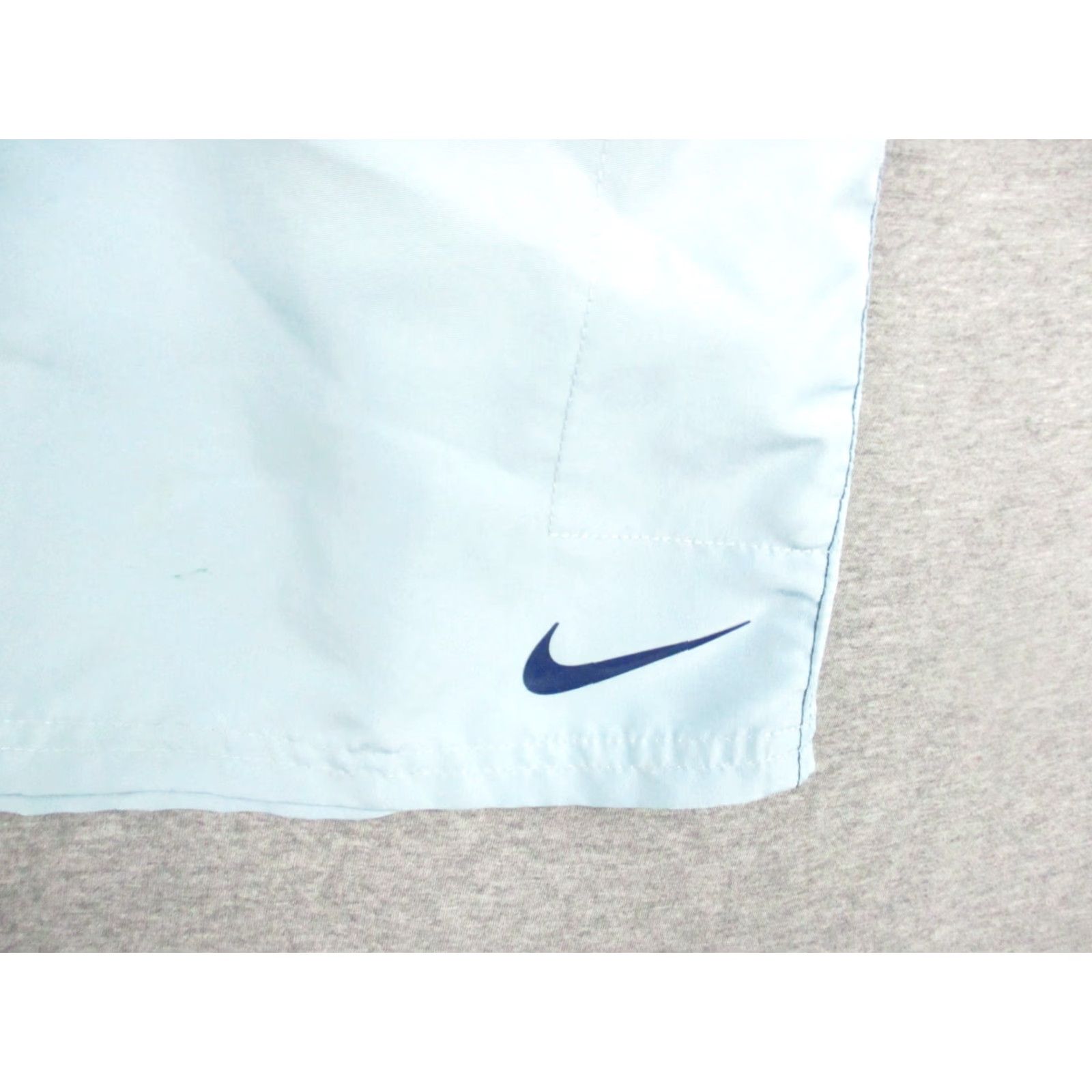 Nike Nike Board Shorts L Men's Blue Colorblock Lined Pockets Surfing Beach 90s Logo - Middle by Nike? Size US 33 - 4 Thumbnail