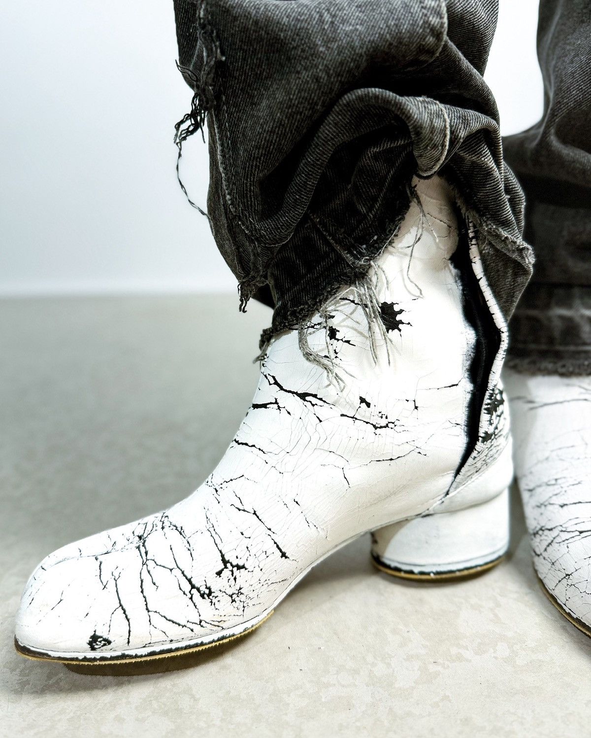 Maison Margiela Maison Margiela Painted Tabi 3cm Ankle Boots Size US 7 / EU 40 - 6 Thumbnail